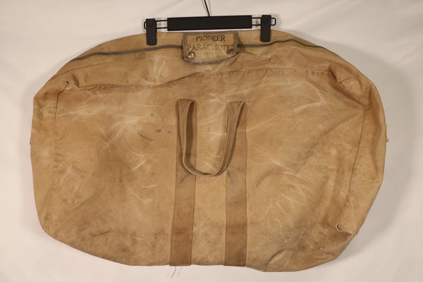 Real WWII PIONEER PARACHUTES Bag Used Kit Bag