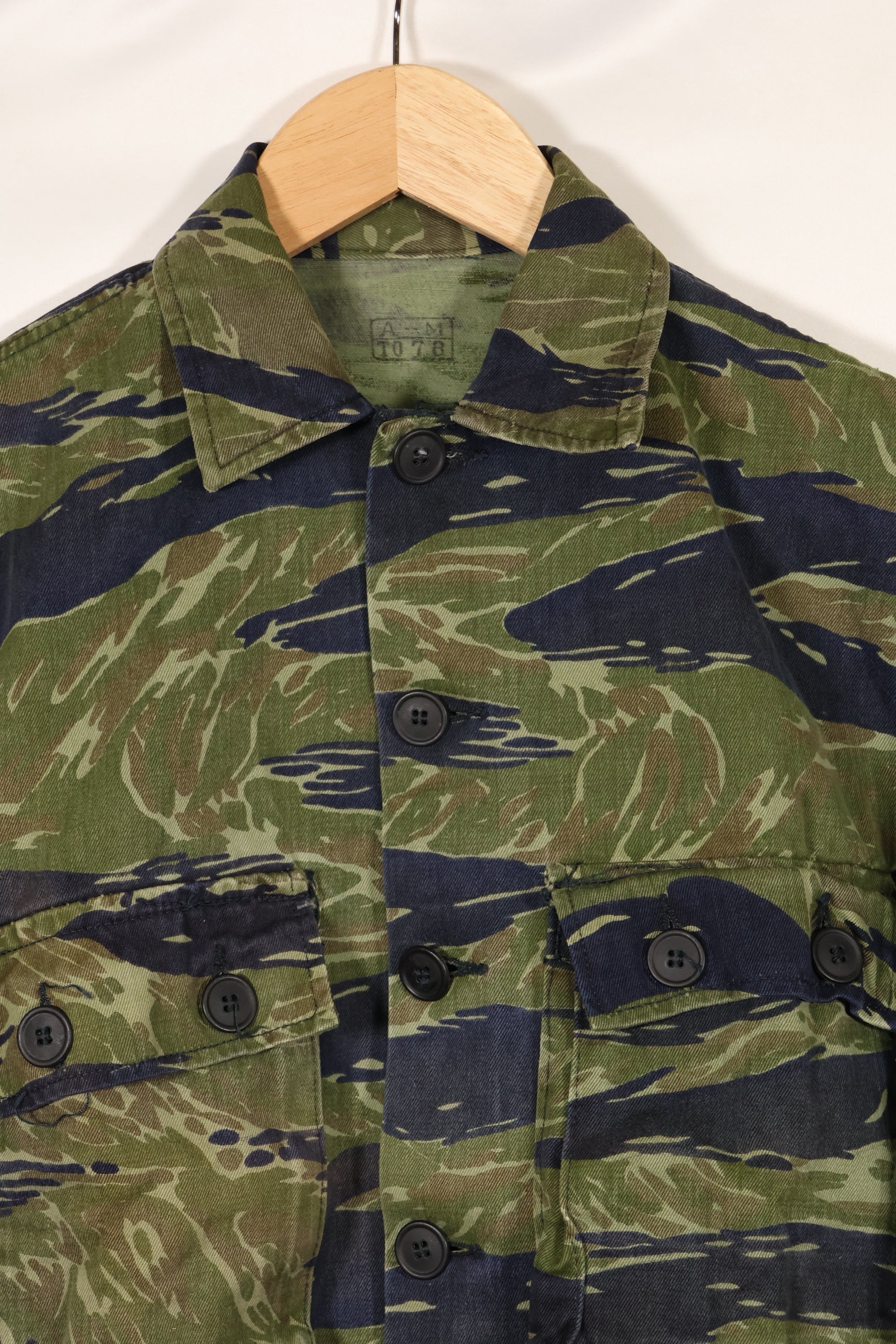 Actual TO78 A-M Okinawa Tiger Tiger Stripe Shirt Used
