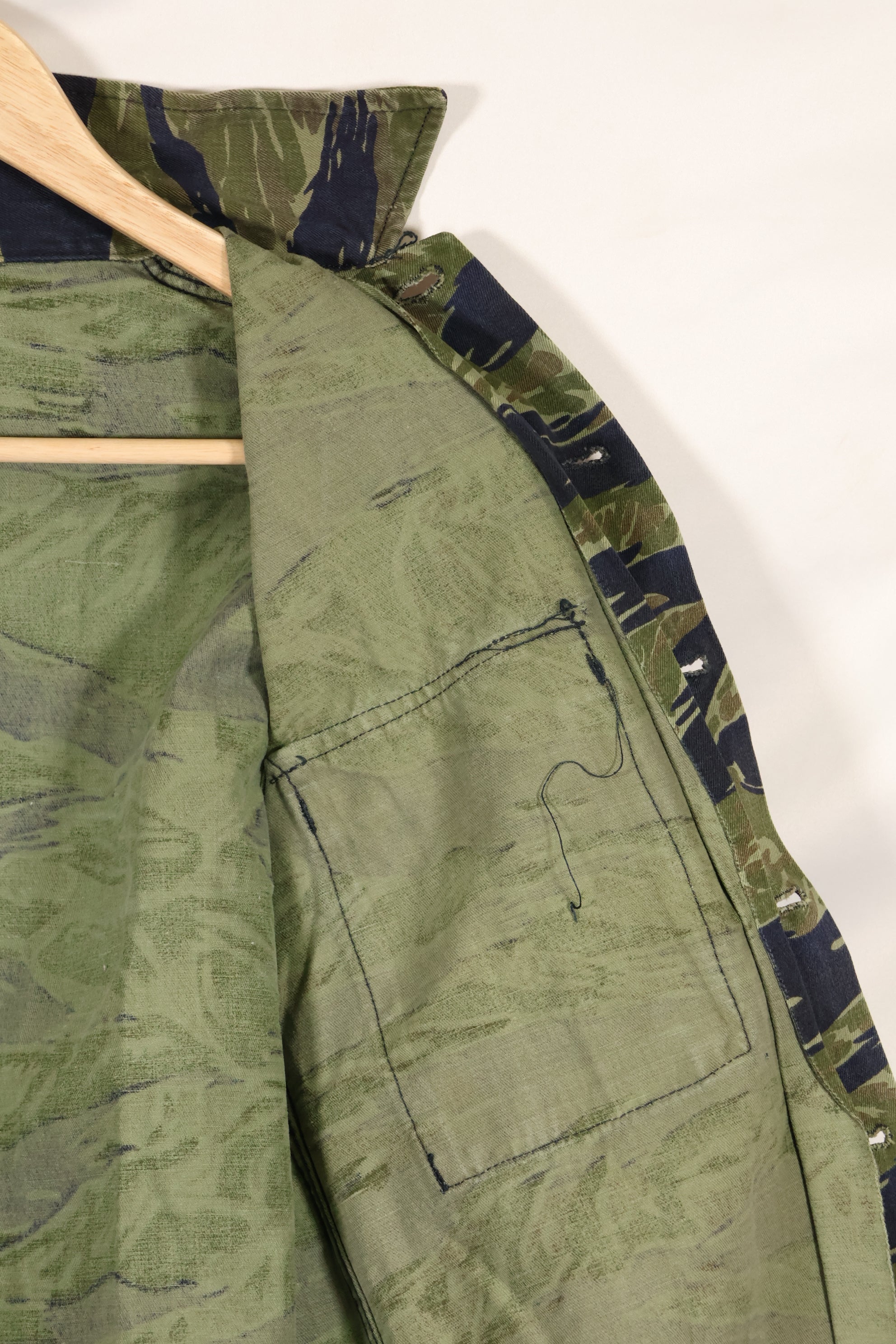 Actual TO78 A-M Okinawa Tiger Tiger Stripe Shirt Used