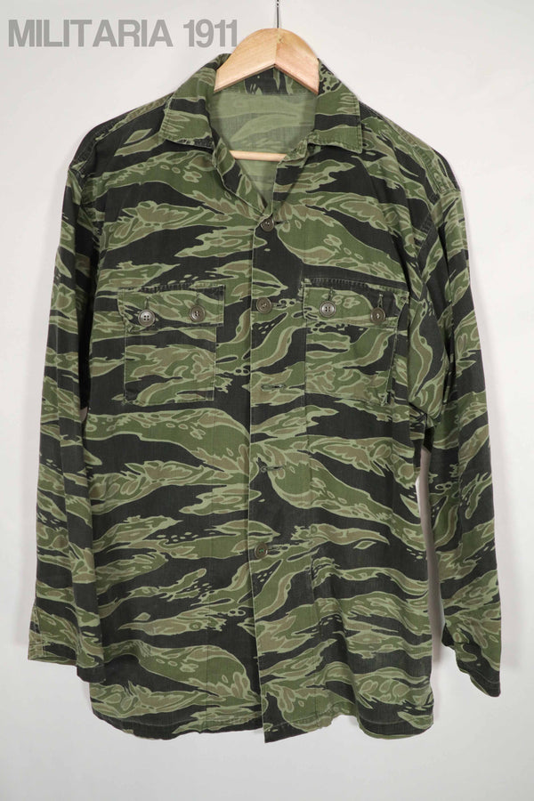 Real Late War Pattern Tiger Stripe Shirt, large size, missing buttons.