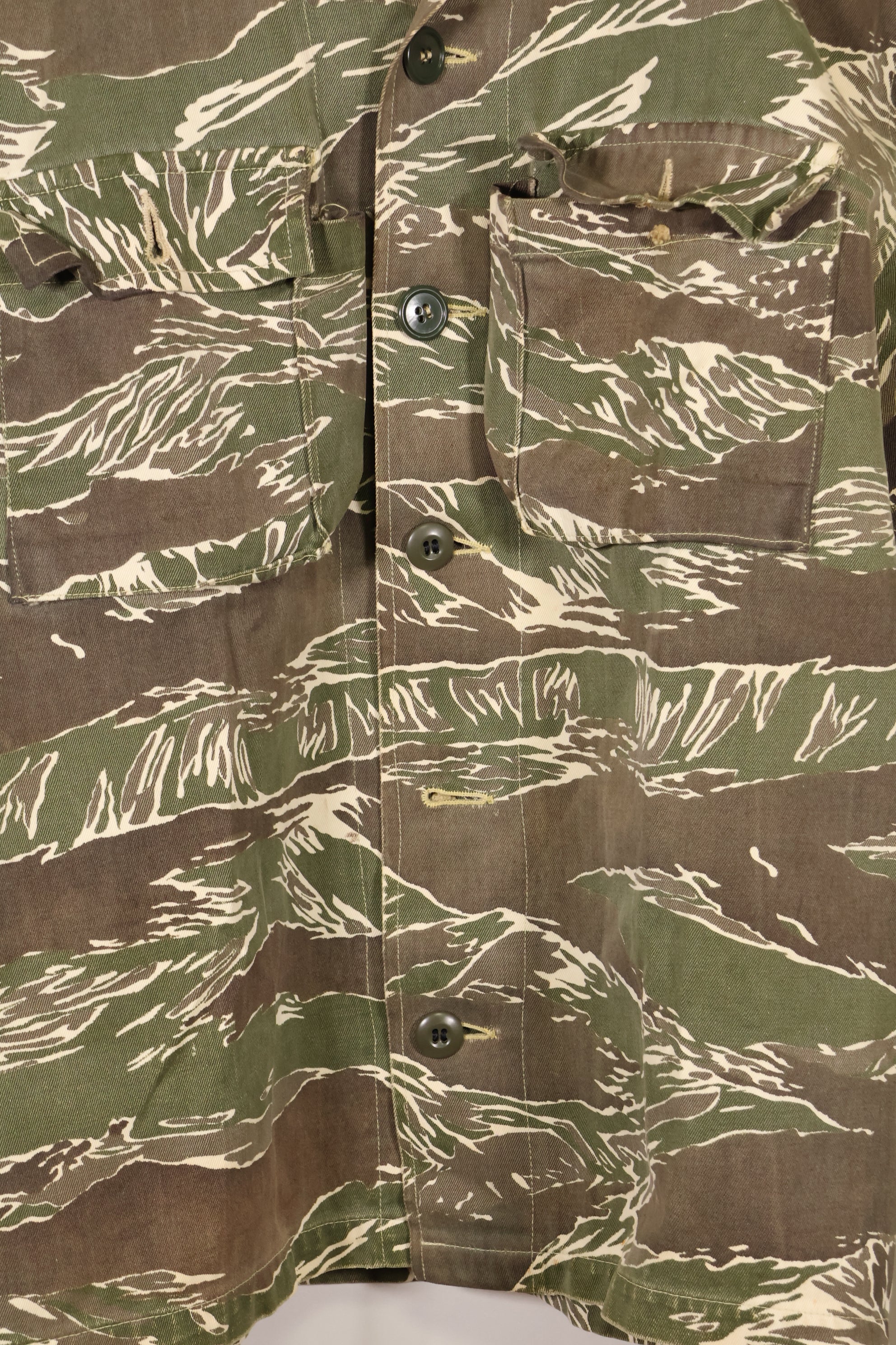 Mid-1960s Okinawa Tiger Pattern Tiger Stripe Asian Cut Shirt, sleeve refurbished, button missing, used.