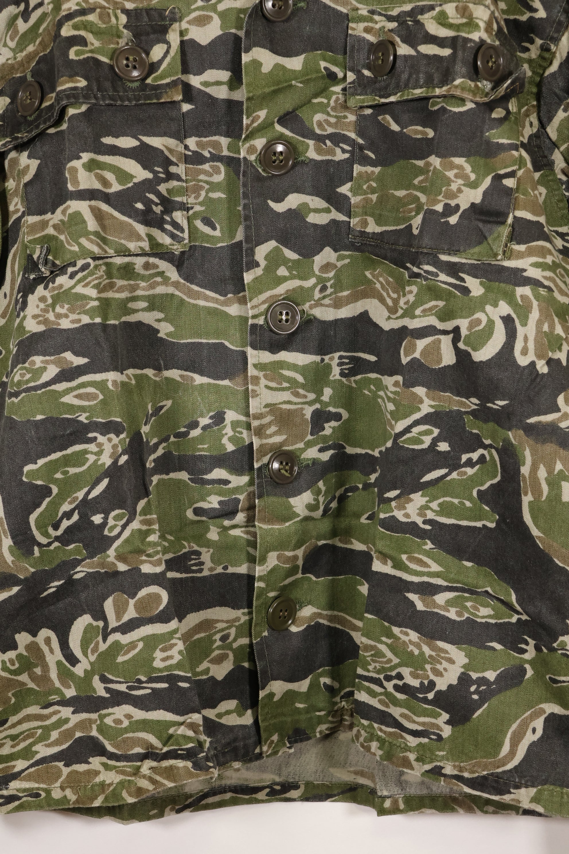 1960s Tiger Stripe Shirt, CIDG pattern, good condition, used.