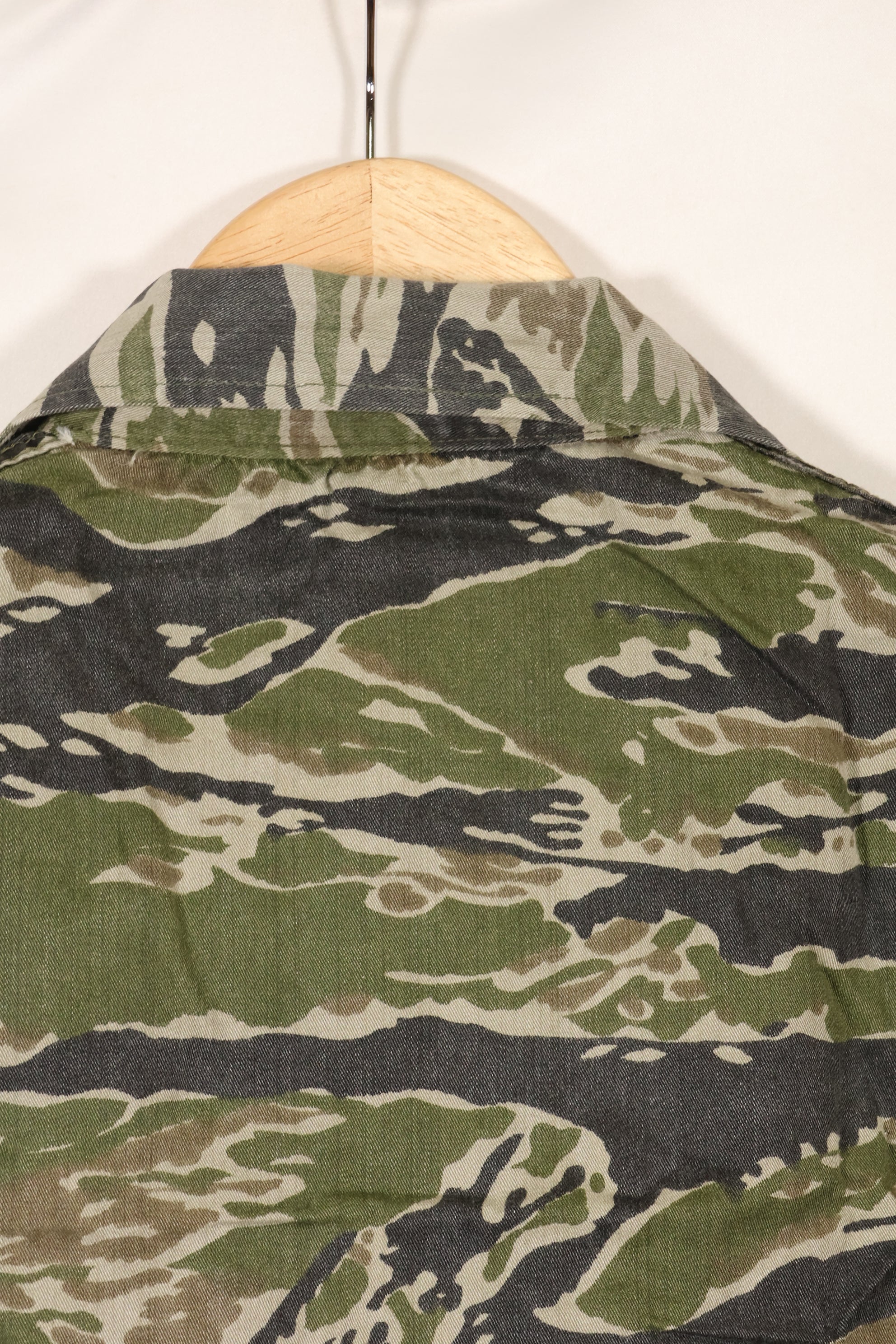 1960s Tiger Stripe Shirt, CIDG pattern, good condition, used.