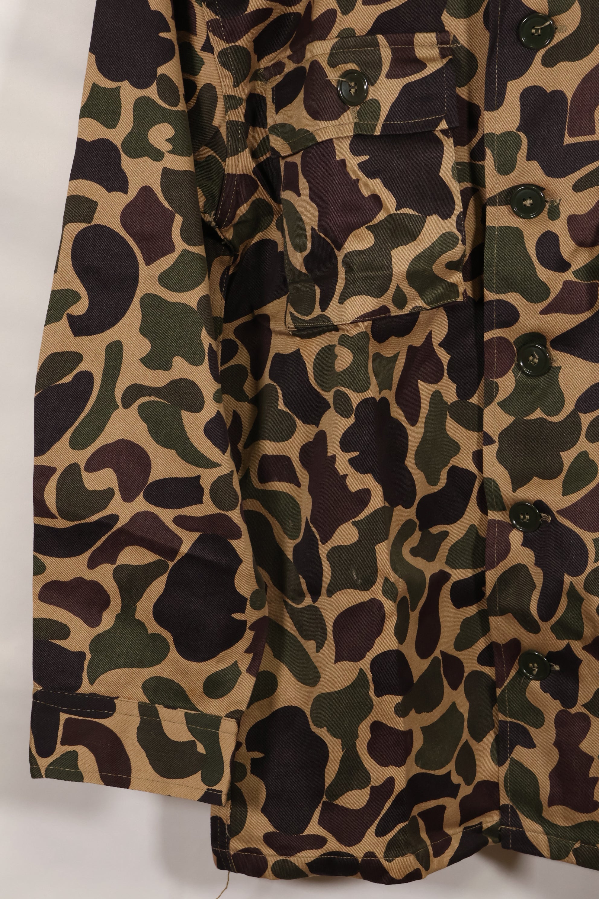 Early 1960s Deadstock A-M CIDG Beogum Camouflage Asian Cut Shirt