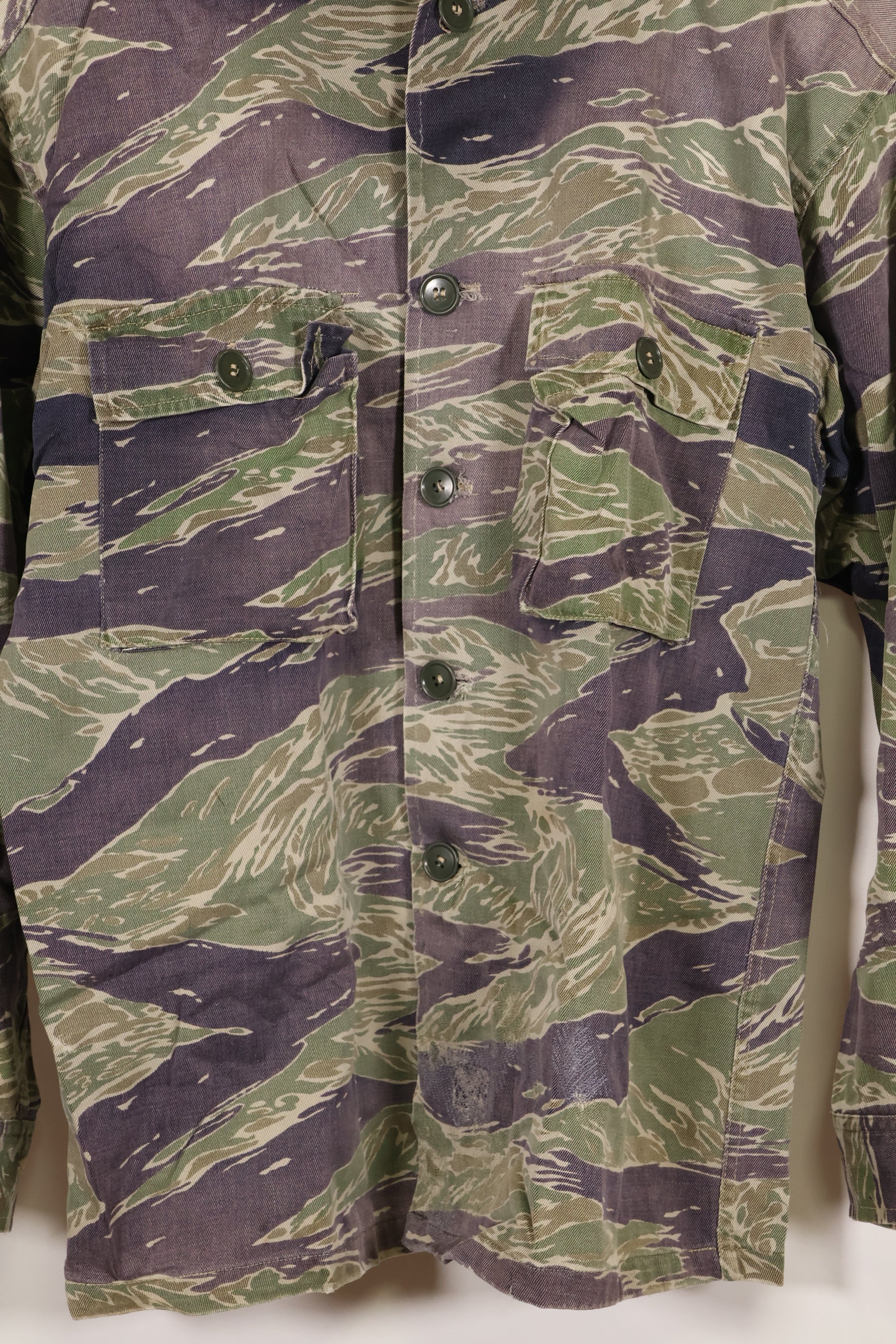 Mid-1960s, estimated A-XL Silver Tiger Tiger stripe shirt, faded, used.