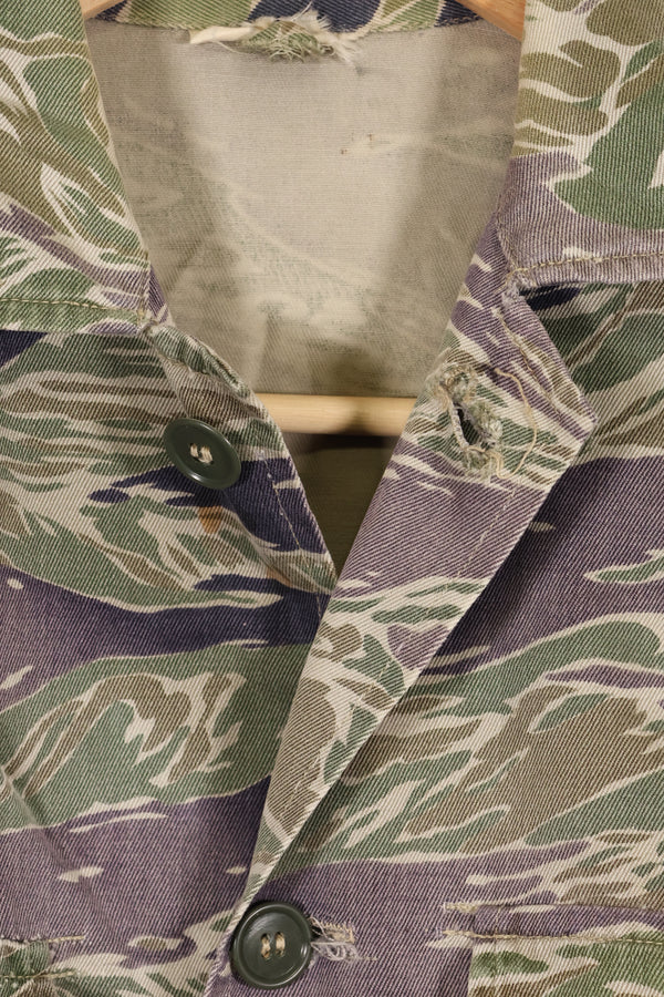 Mid-1960s, estimated A-XL Silver Tiger Tiger stripe shirt, faded, used.
