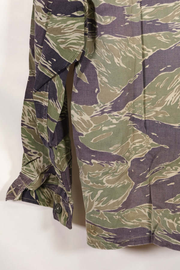Mid-1960s, estimated A-XL Silver Tiger Tiger stripe shirt, faded, used.