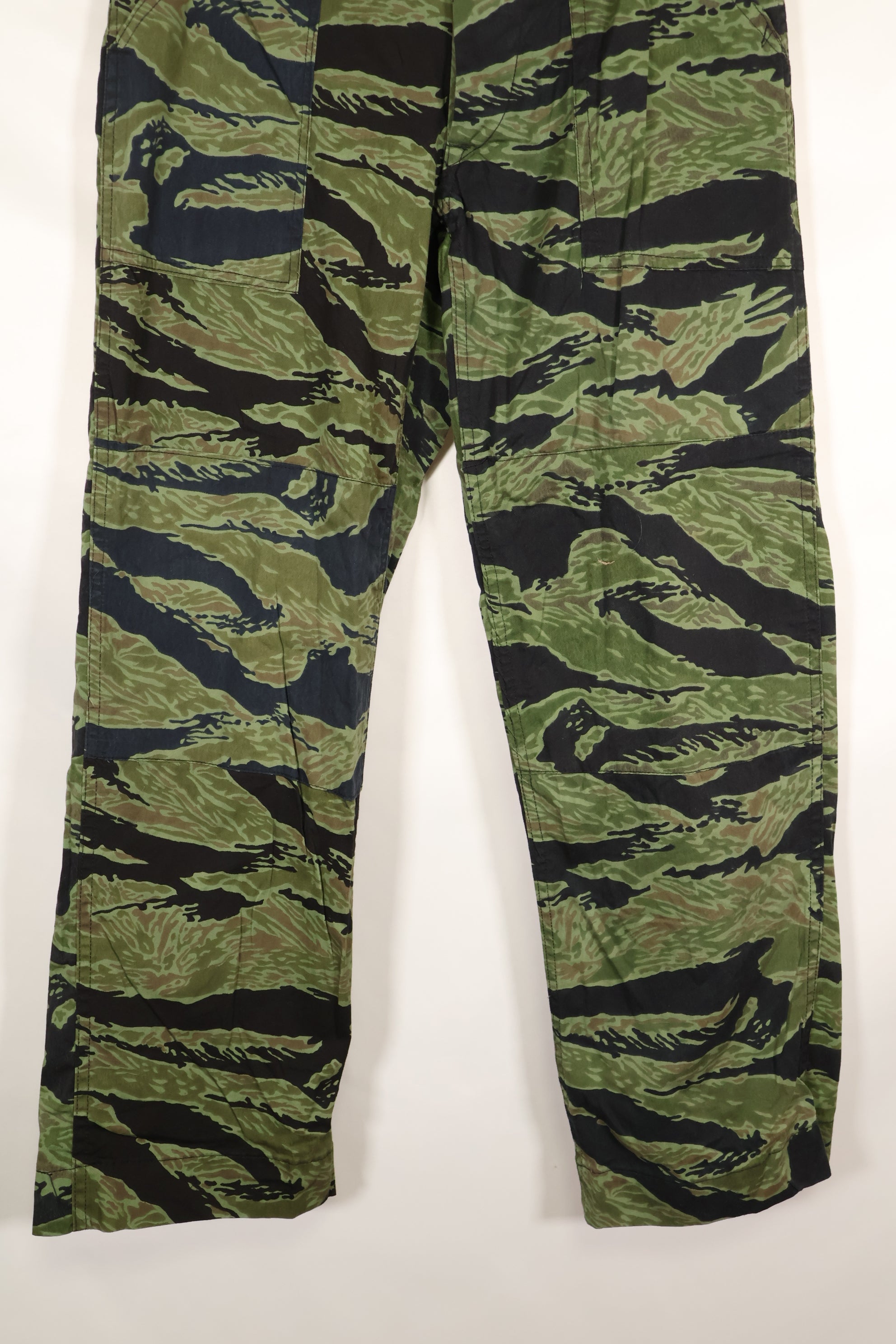 1968 and 1969 73rd surveillance airplane company direct embroidery VNMC 4th pattern tiger stripe set, never used