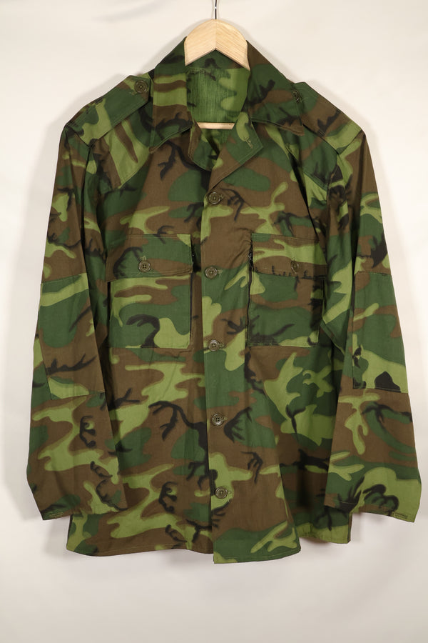 Estimated circa 1967 Deadstock US ARMY Advisor ERDL Camouflage Non Rip M59 Cut Shirt Unused
