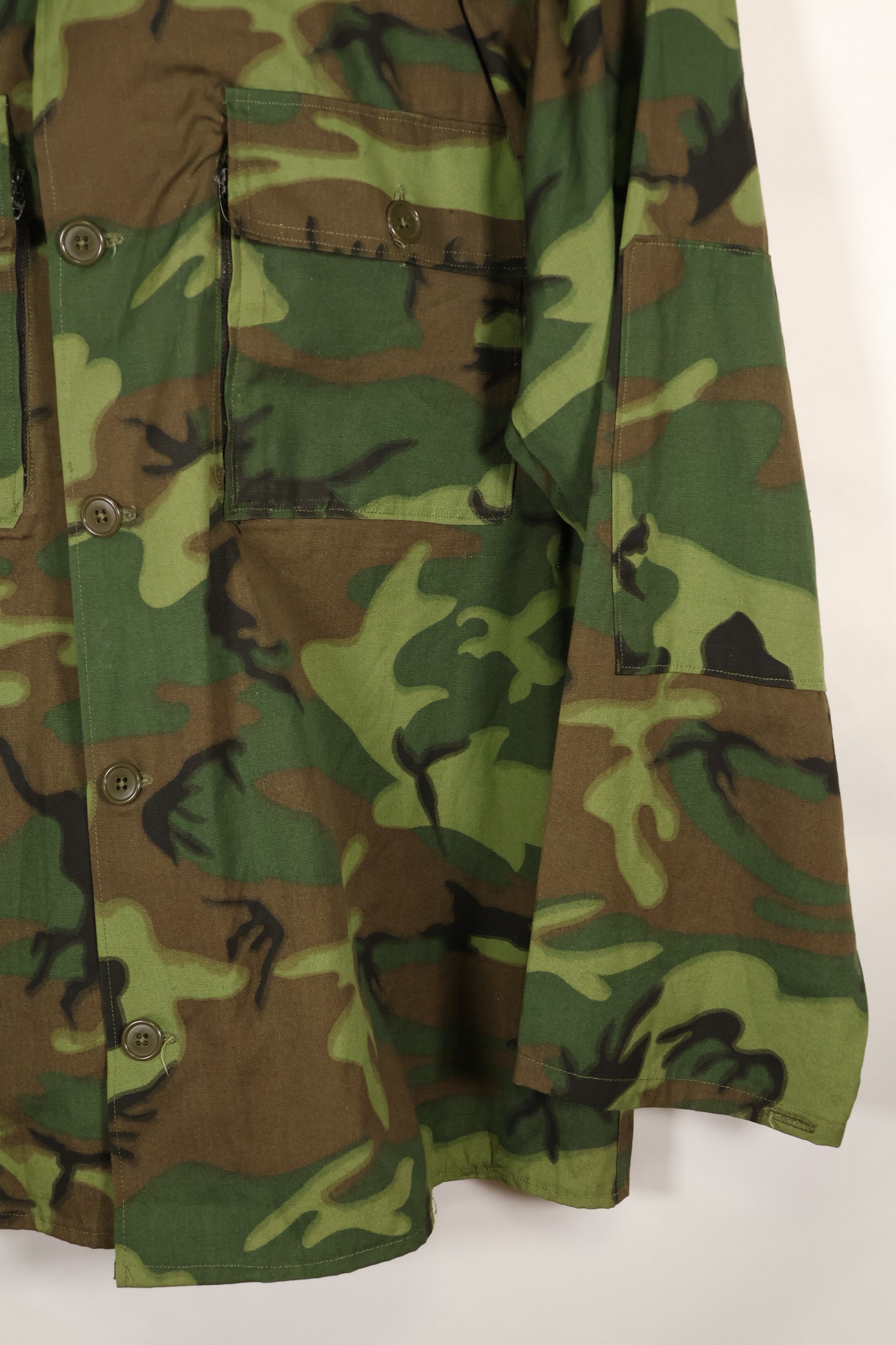 Estimated circa 1967 Deadstock US ARMY Advisor ERDL Camouflage Non Rip M59 Cut Shirt Unused