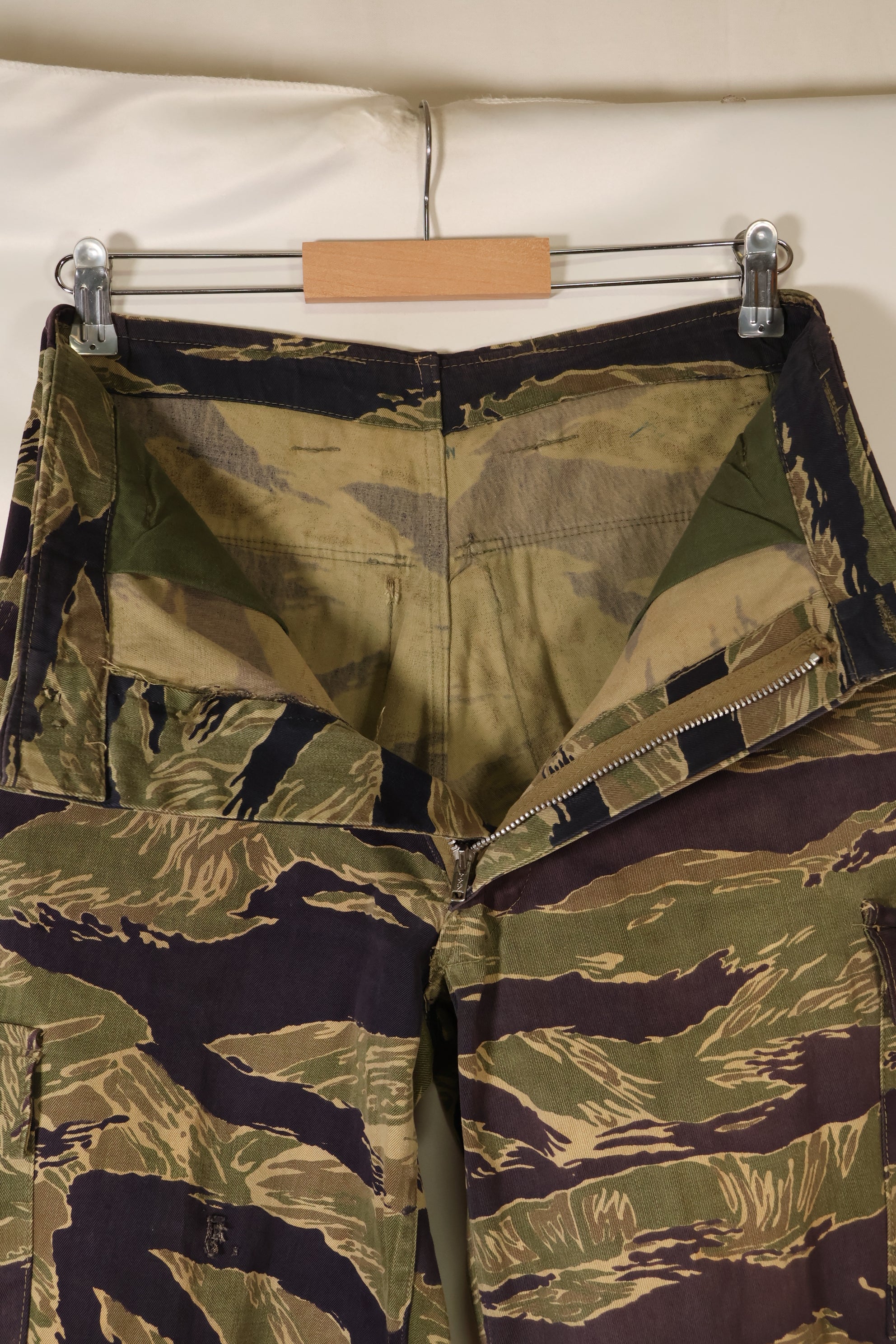 Mid-1960s Okinawa Tiger US-cut tiger-striped pants, minimal fading, used