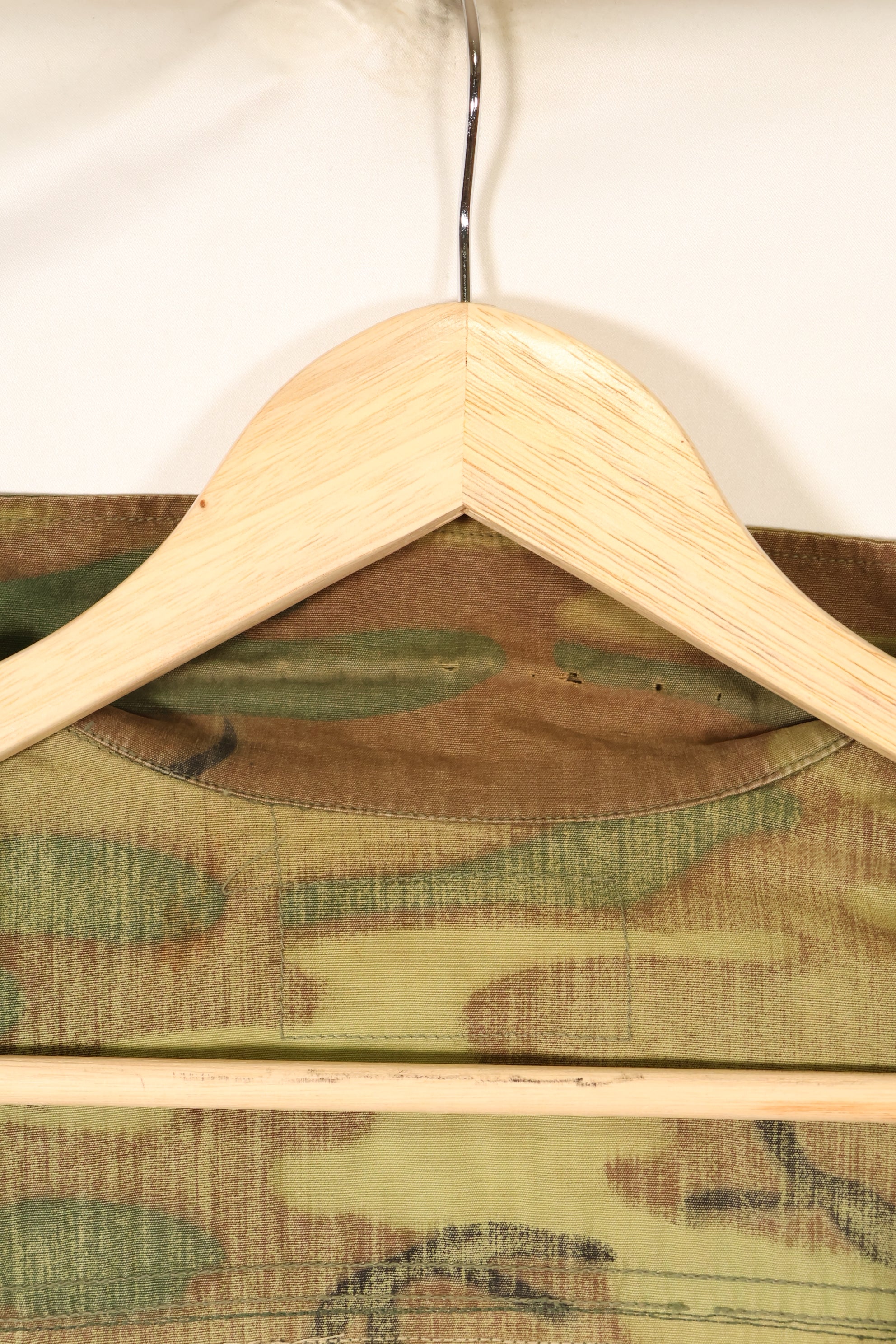 Mid-1960s non ripstop fabric ERDL camouflage rare print fabric jungle fatigues jacket, used.