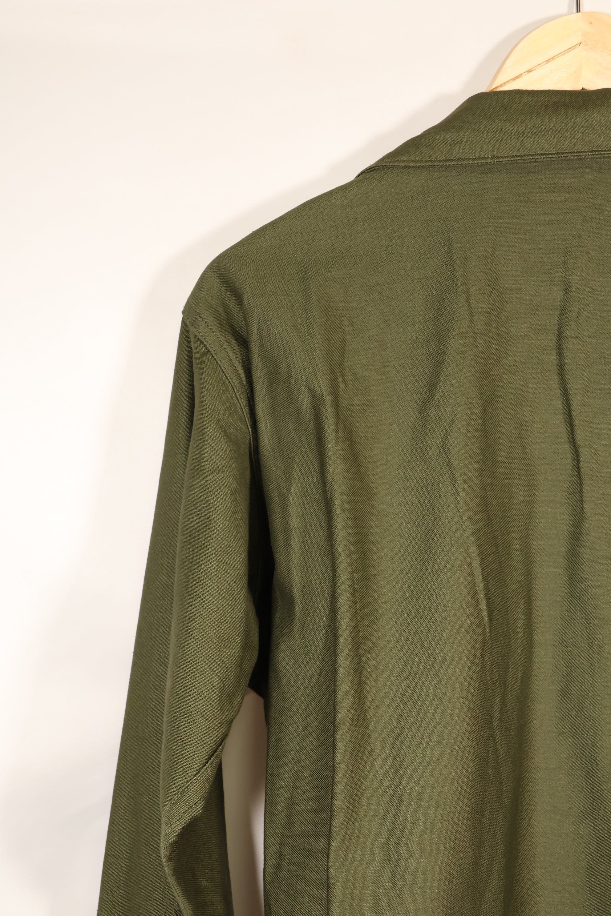 Mid-1960s, 16 1/2 x 36, U.S. Army, OG-107 Utility Shirt, Almost Unused