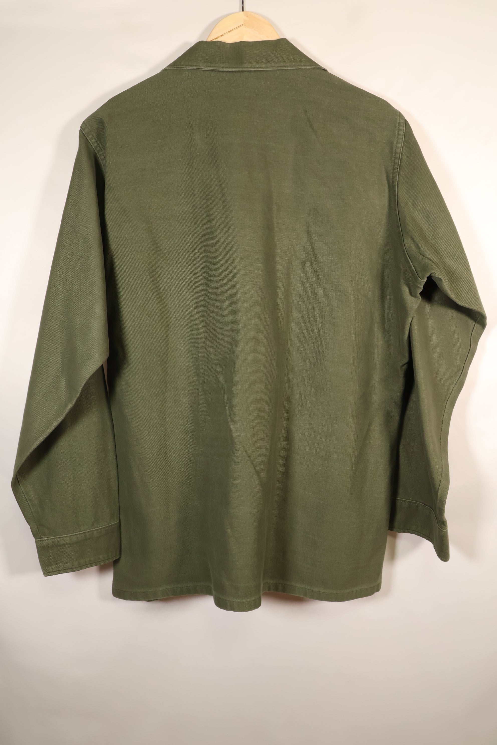 1972 Contract, 15 1/2 x 33, OG-107, Utility Shirt, With Patch, Used