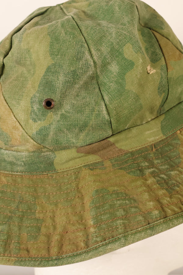 1960s-early 70s USMC privately procured Mitchell pattern camouflage shelterhalf boonie hat, used.
