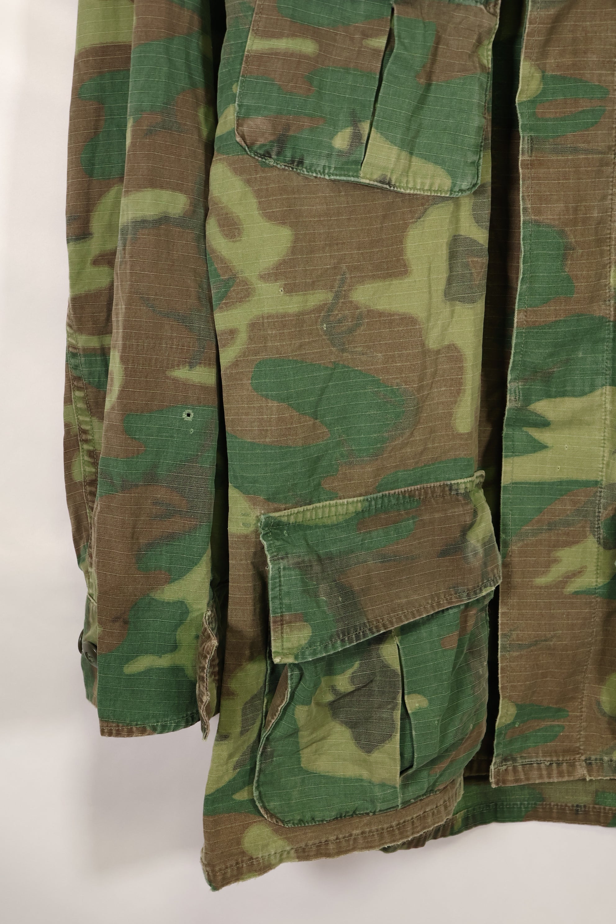 Circa 1968 S-R Ripstop SENTRY DOG MP ERDL Jungle Fatigue Jacket Used
