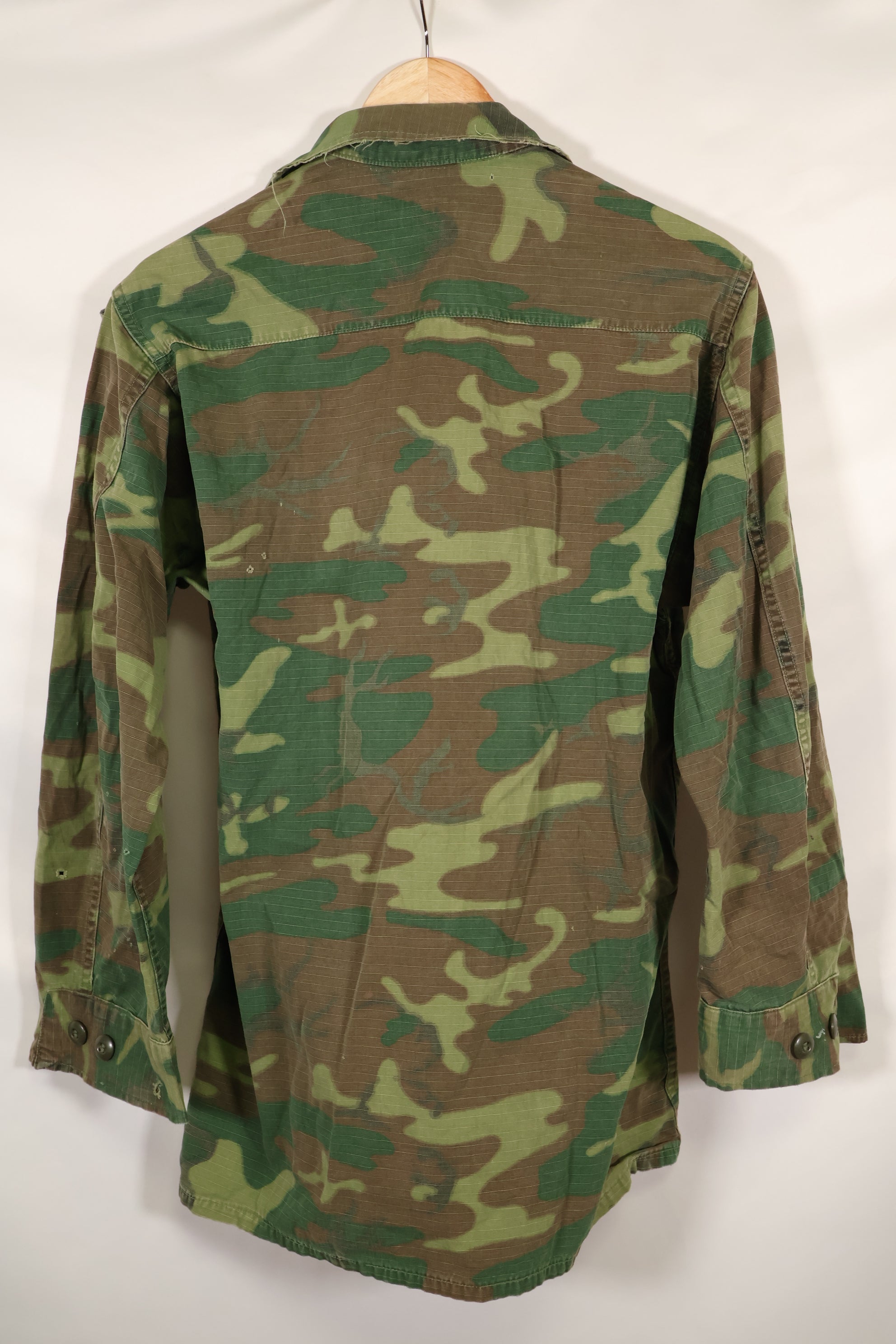 Circa 1968 S-R Ripstop SENTRY DOG MP ERDL Jungle Fatigue Jacket Used