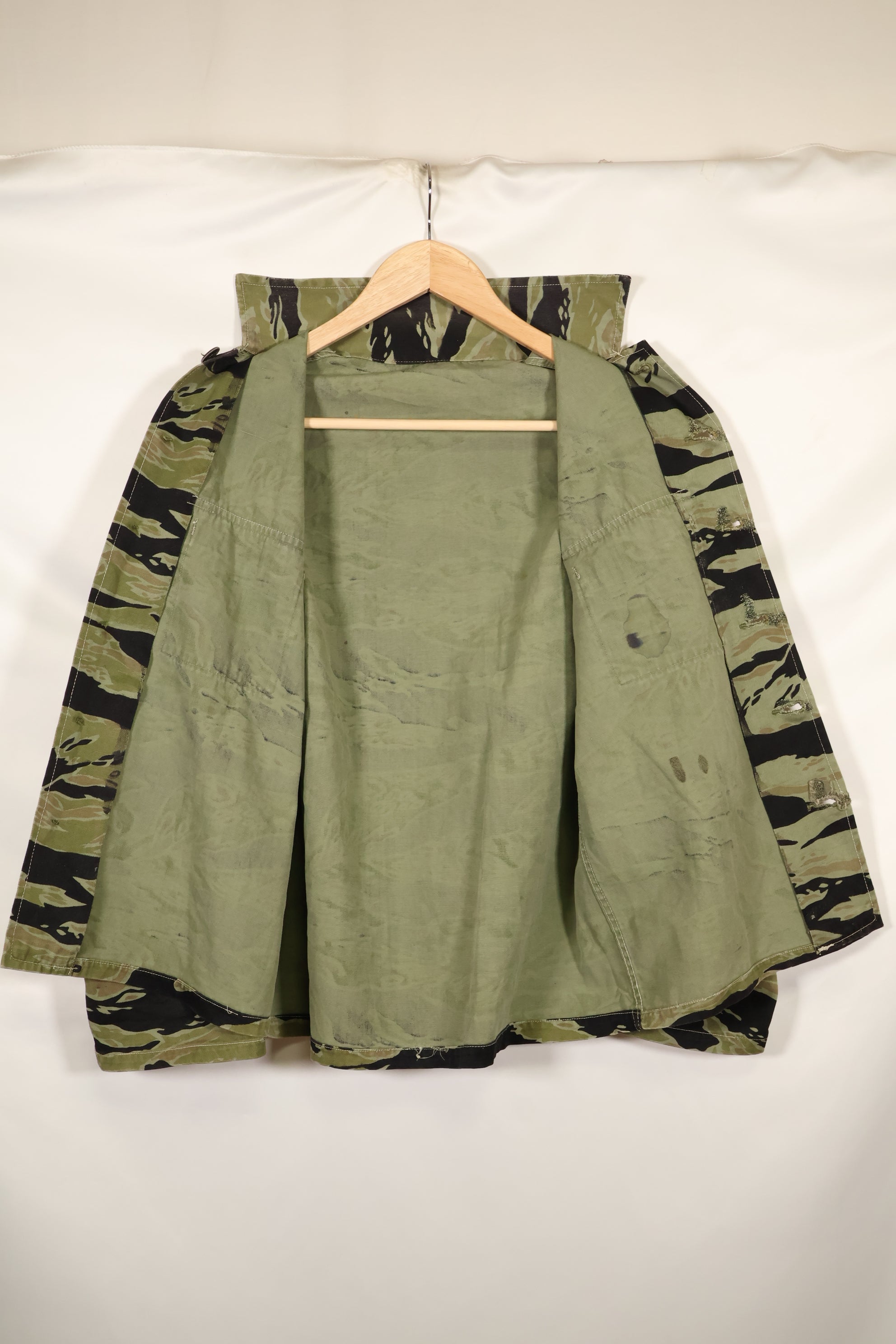 Real Late War Pattern Tiger Stripe Shirt, heavyweight fabric, good condition.