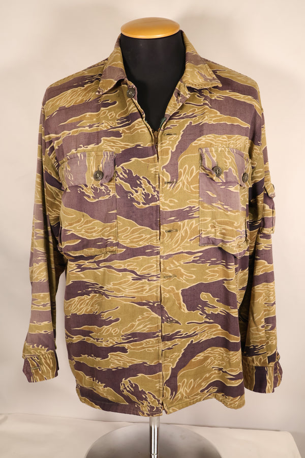 Late 1960s—Worn by a former MIKE FORCE advisor—Gold Tiger US-M shirt with modified zipper