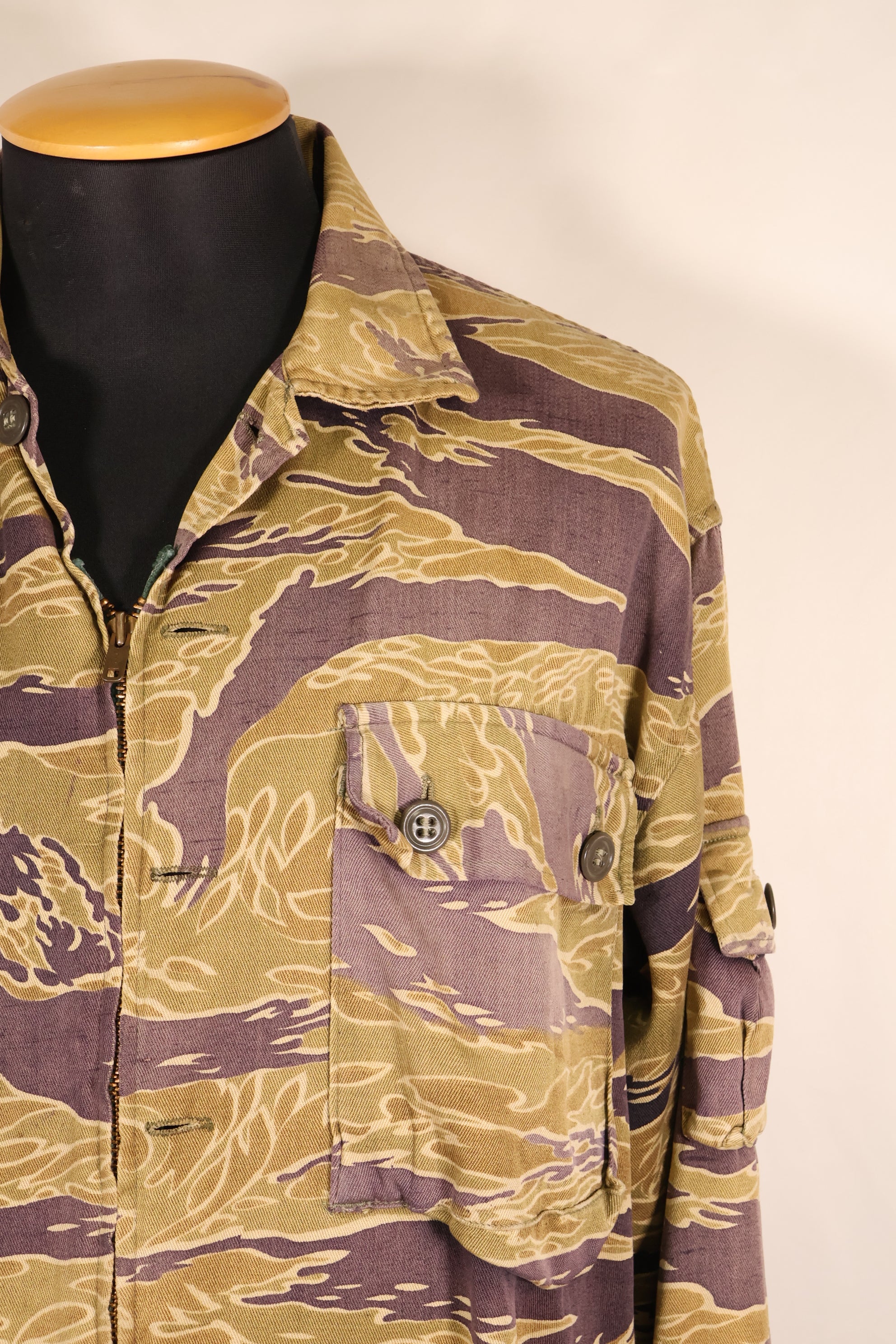 Late 1960s—Worn by a former MIKE FORCE advisor—Gold Tiger US-M shirt with modified zipper