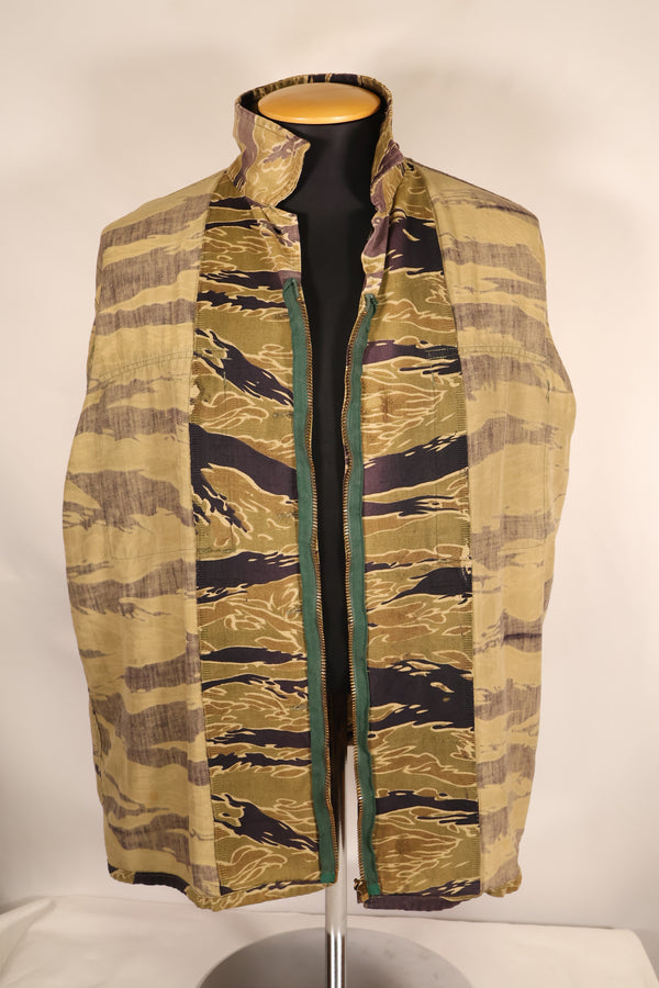Late 1960s—Worn by a former MIKE FORCE advisor—Gold Tiger US-M shirt with modified zipper