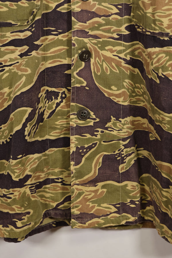 Real Late War Pattern US Size Tiger Stripe Shirt with Pocket Modification Used