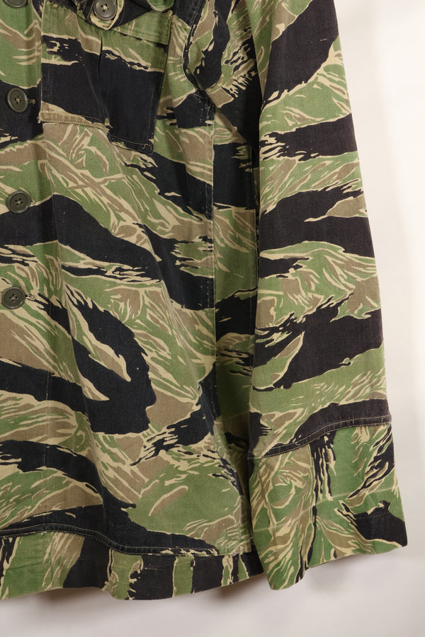 Early 1960s twill fabric, rare VNMC 1st Model tiger stripe shirt, used by Taylor.