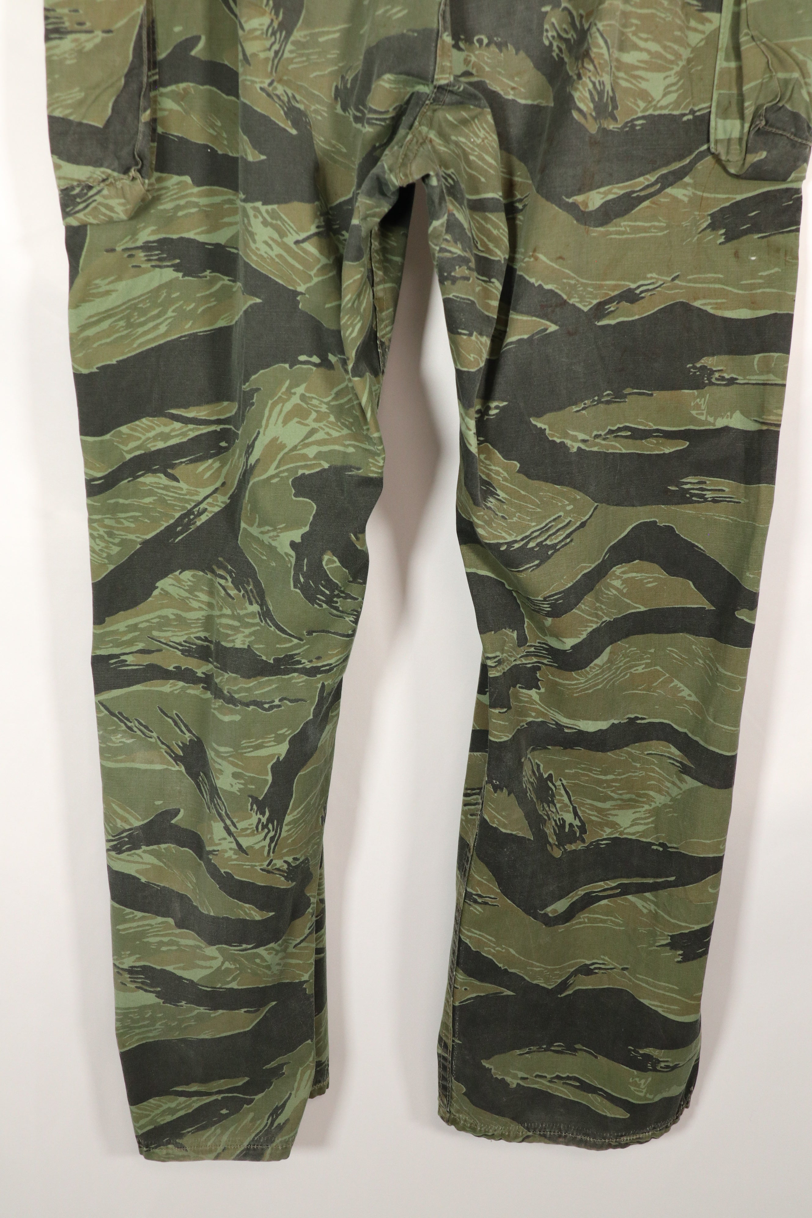 Real Fabric VNMC Second Model Tiger Stripe Civilian Pants Size Large