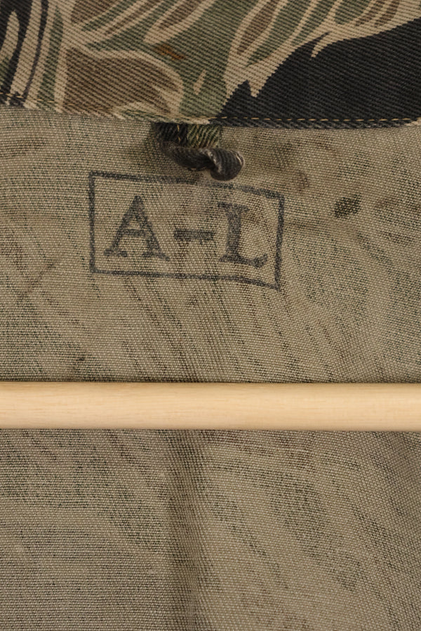 Real Silver Tiger Stripe Asian Cut A-L size shirt Used in good condition