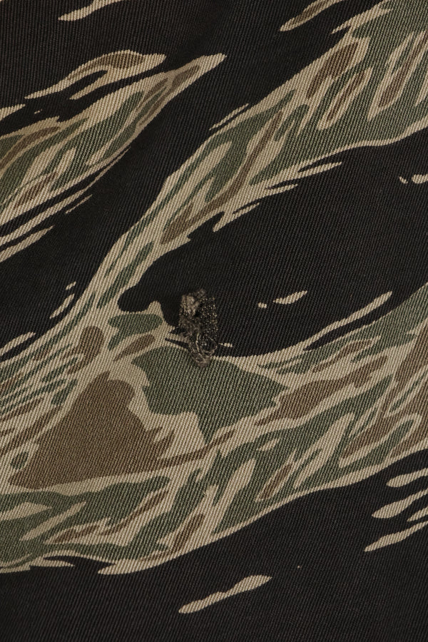 Real Silver Tiger Stripe Asian Cut A-L size shirt Used in good condition