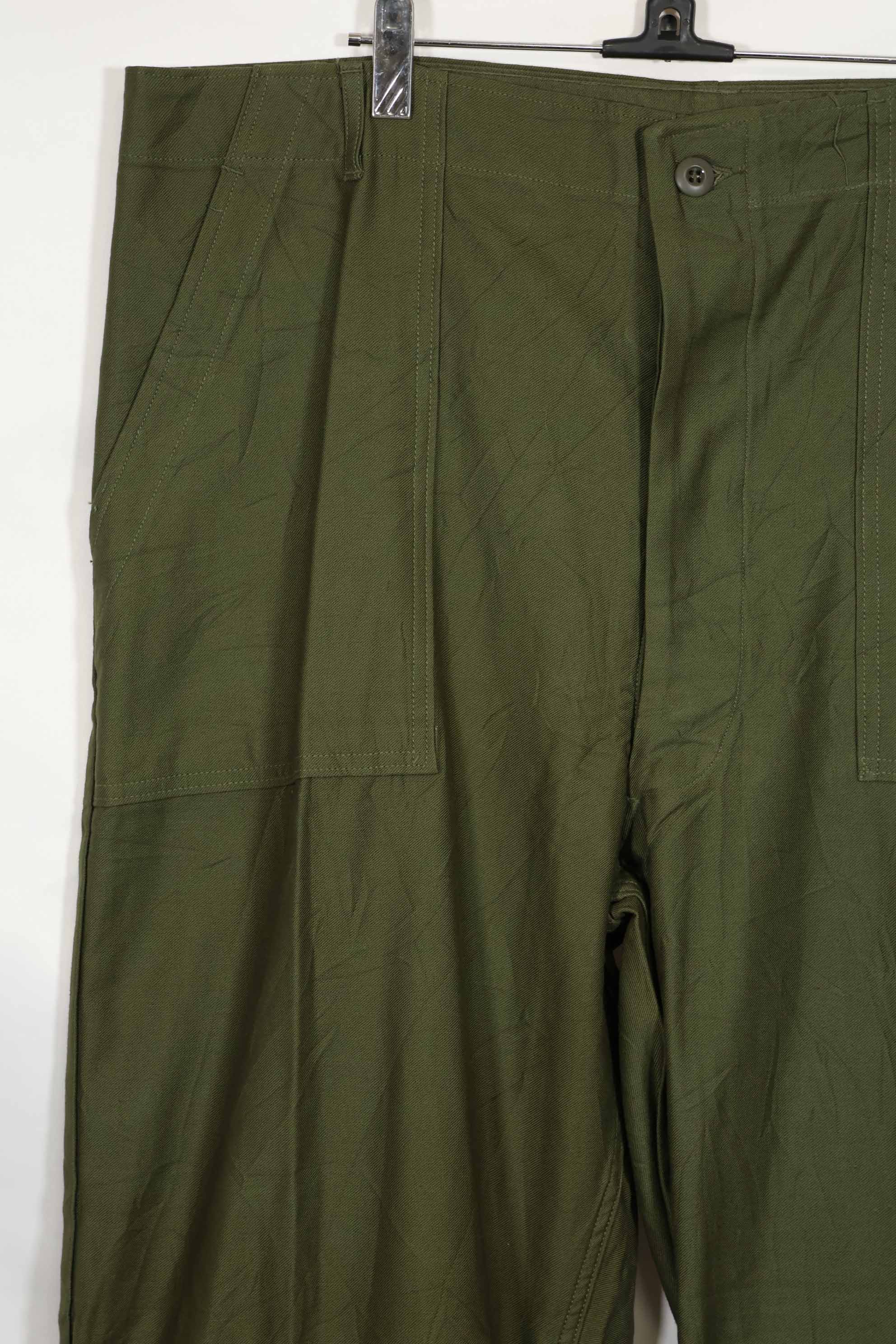 1960's Deadstock OG-107 Utility Pants Baker Pants 42 x 33 Never used