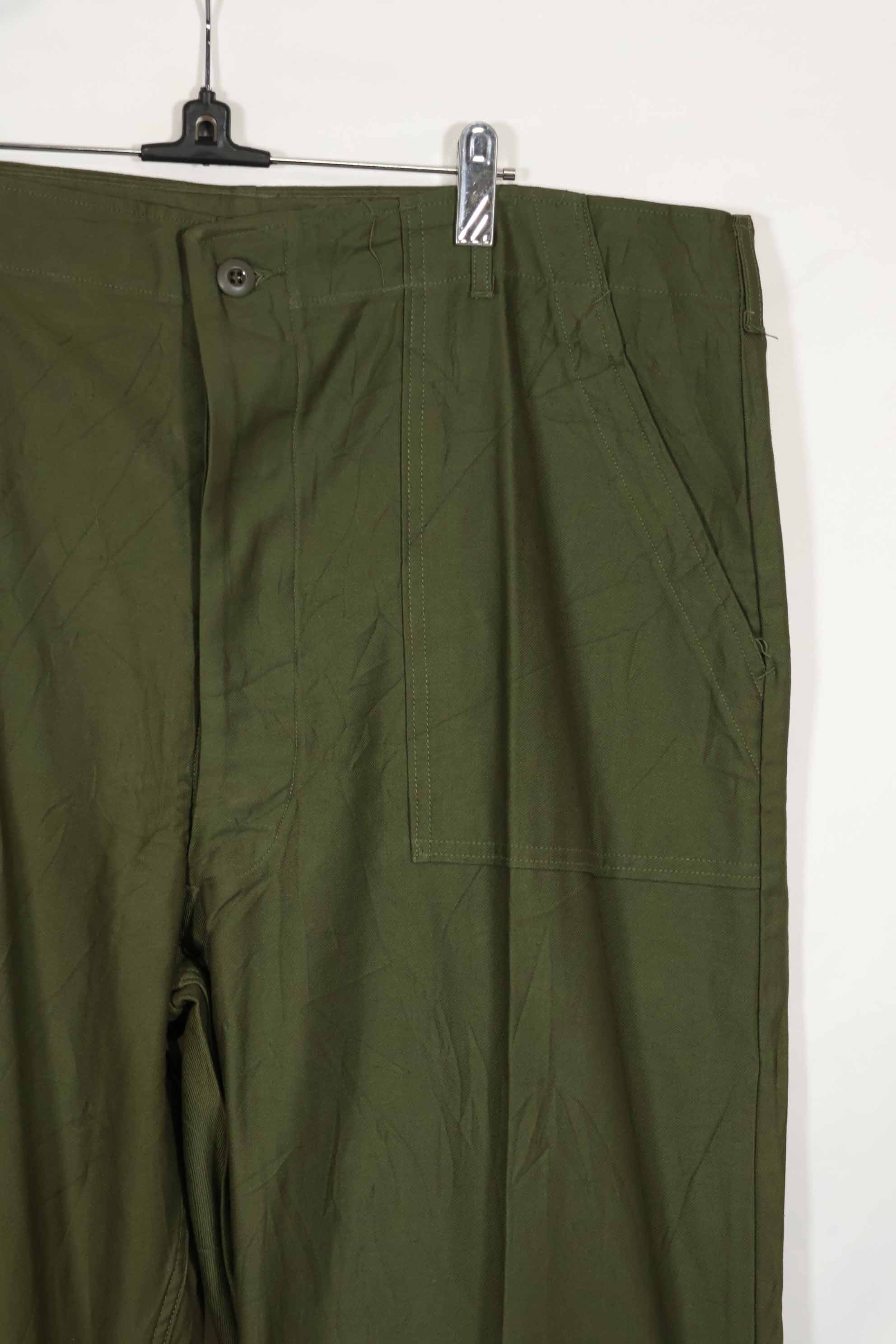 1960's Deadstock OG-107 Utility Pants Baker Pants 42 x 33 Never used