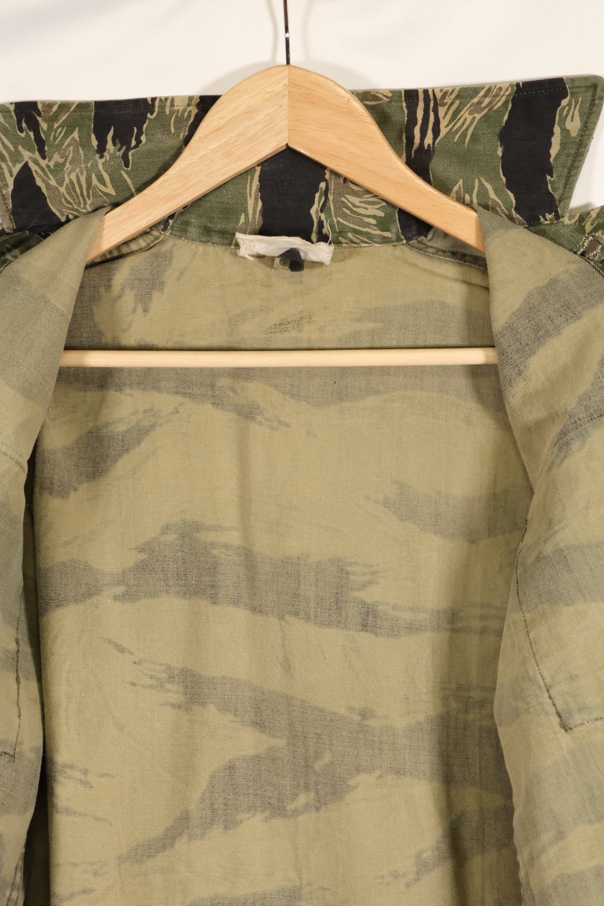 1960s A-M Okinawa Tiger Tiger Stripe Shirt Asian Cut in good used condition