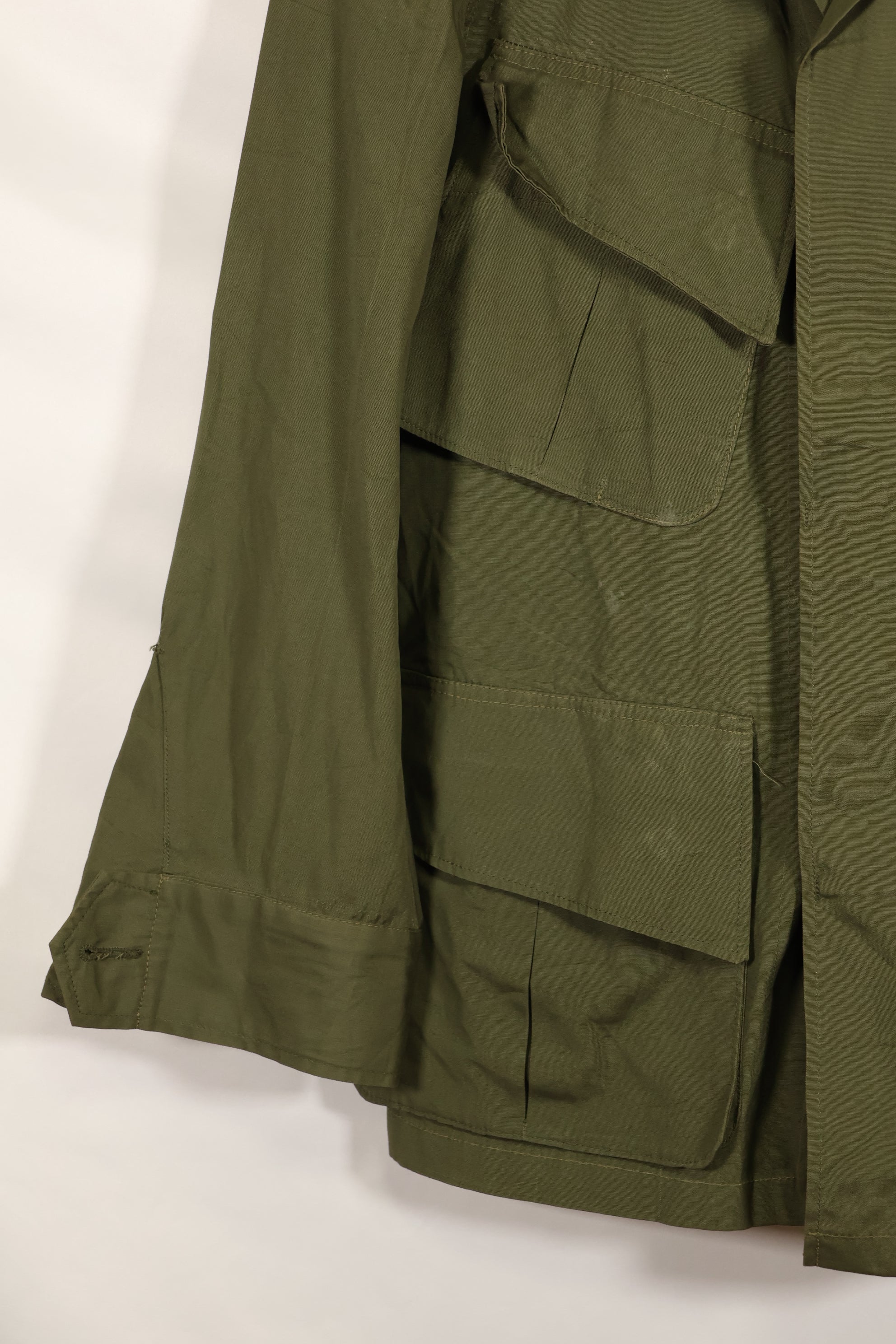 Circa 1965-1966 2nd Model Jungle Fatigue Jacket in good condition, missing size tag.