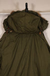 Early 1950s MEDIUM M51 Field Parka with coyote hood, used.