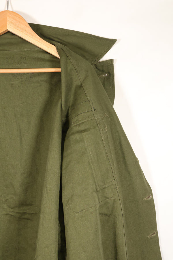 1950年代後半　MEDIUM　アメリカ軍　初期型　OG-107　ユーティリティシャツ　テープ初付　中古品