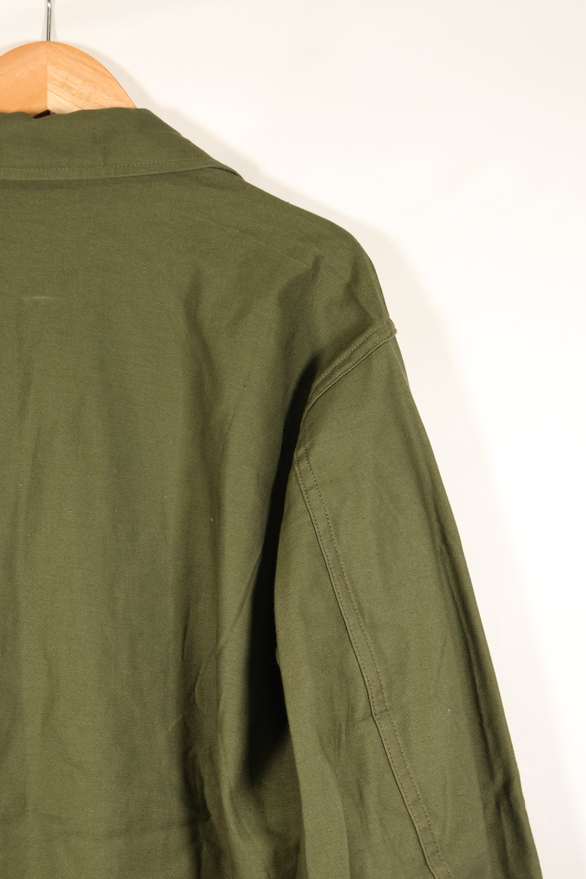 1950年代後半　MEDIUM　アメリカ軍　初期型　OG-107　ユーティリティシャツ　テープ初付　中古品