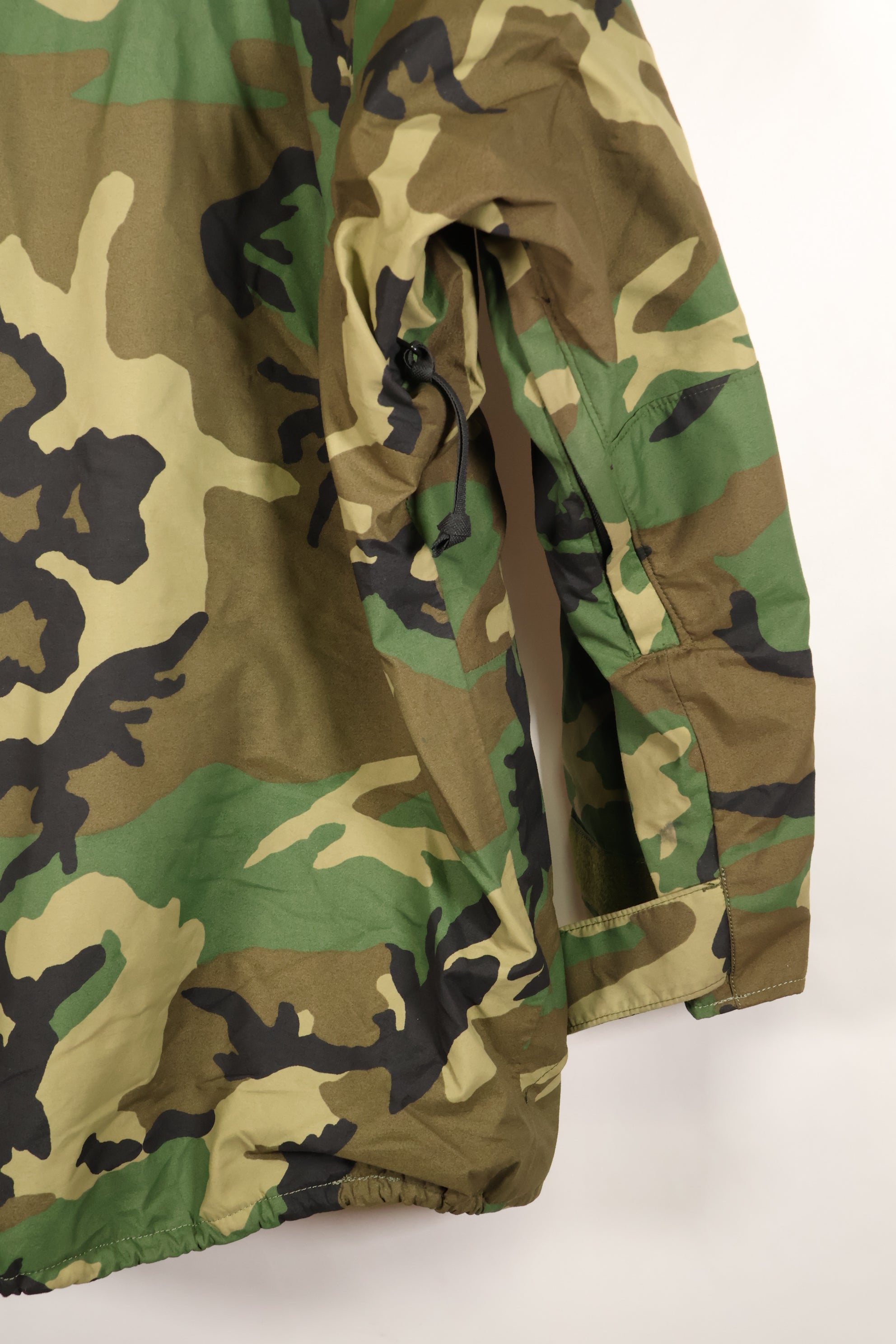 1998 Contract, M-R, U.S. Military, ECWCS Gen 1, Gore-Tex Parka, Used