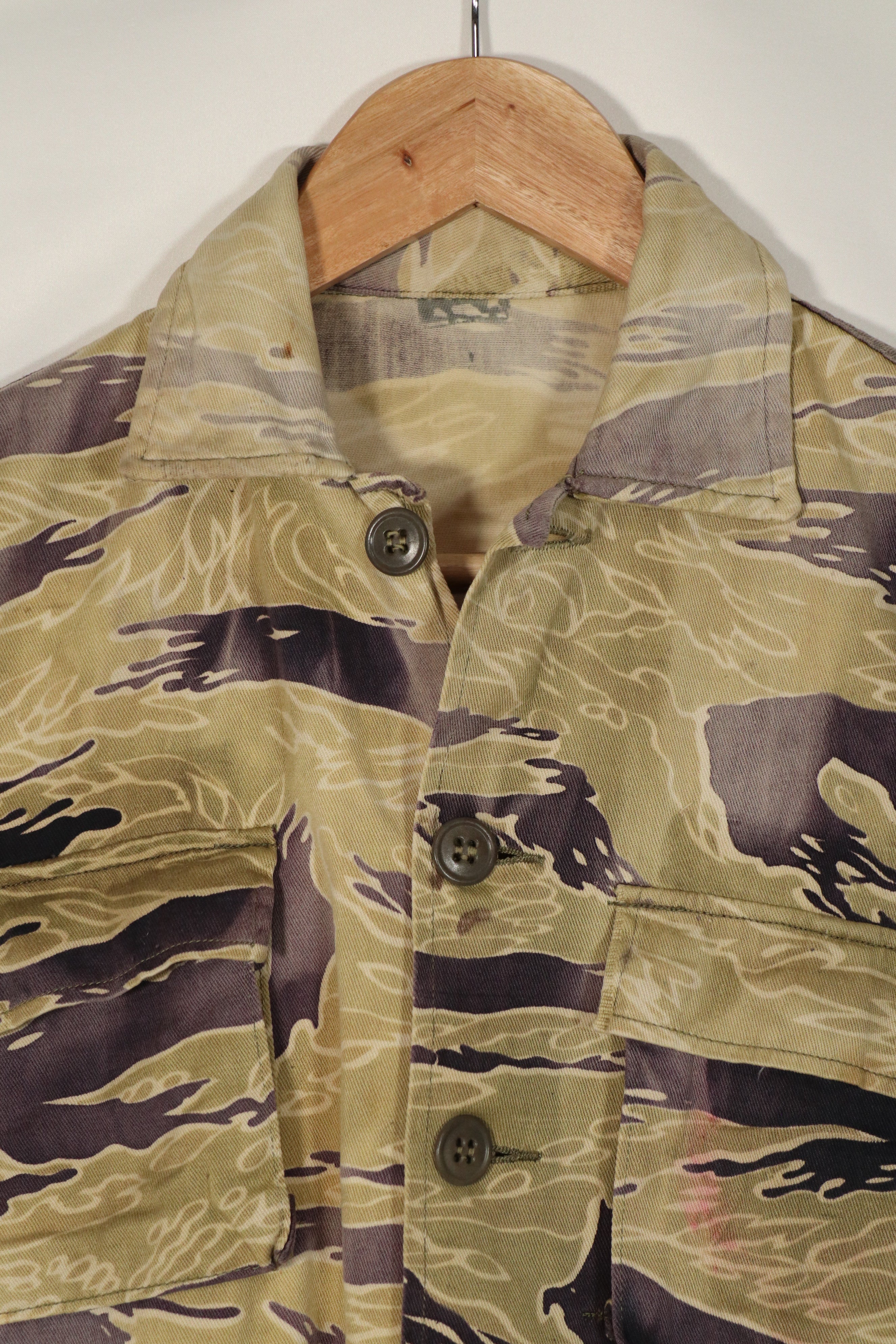 Real Gold Tiger Stripe Shirt Asian Cut A-L Faded Used