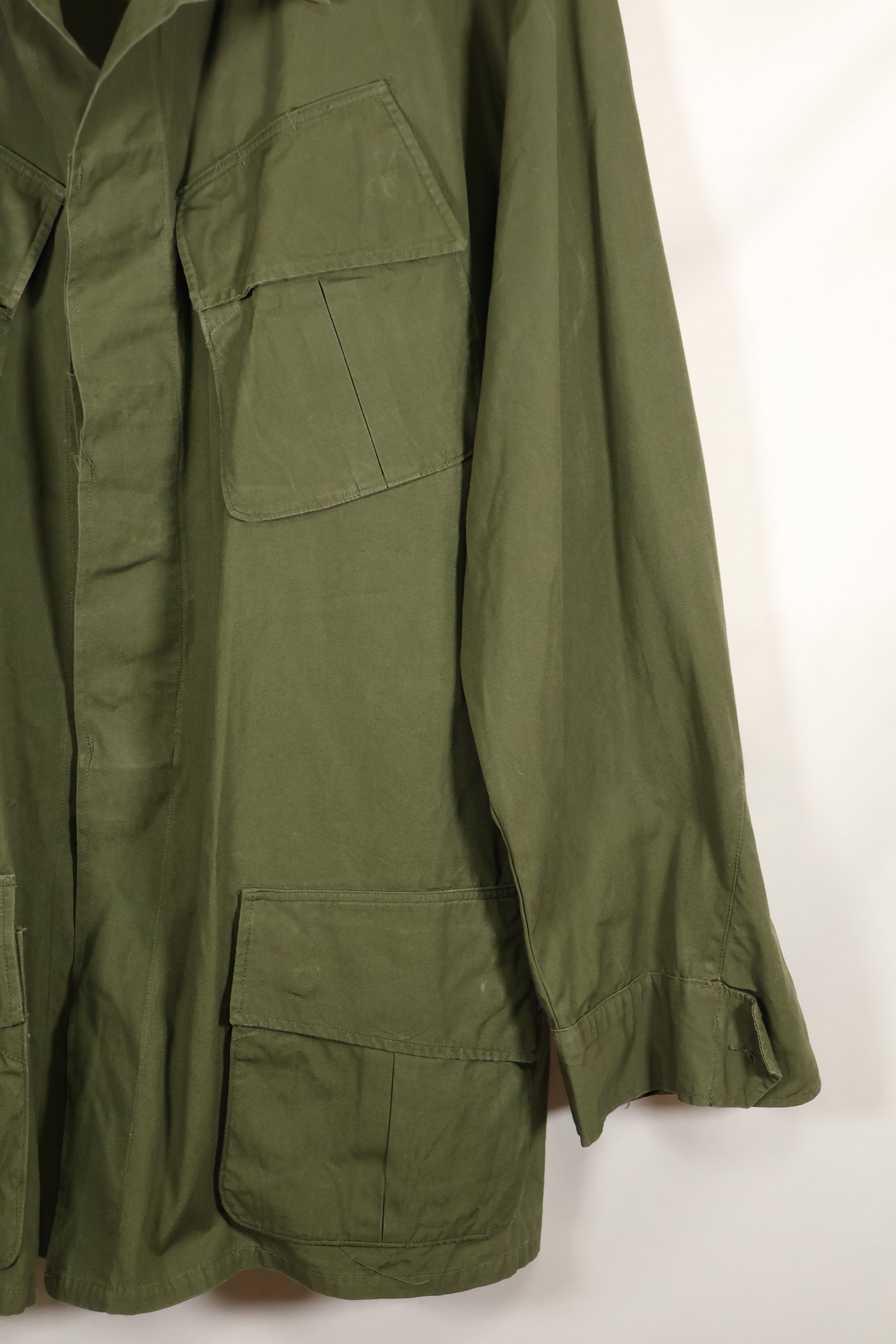 Real 1966-67 X-L-R 3rd Model Jungle Fatigue Jacket in good condition.