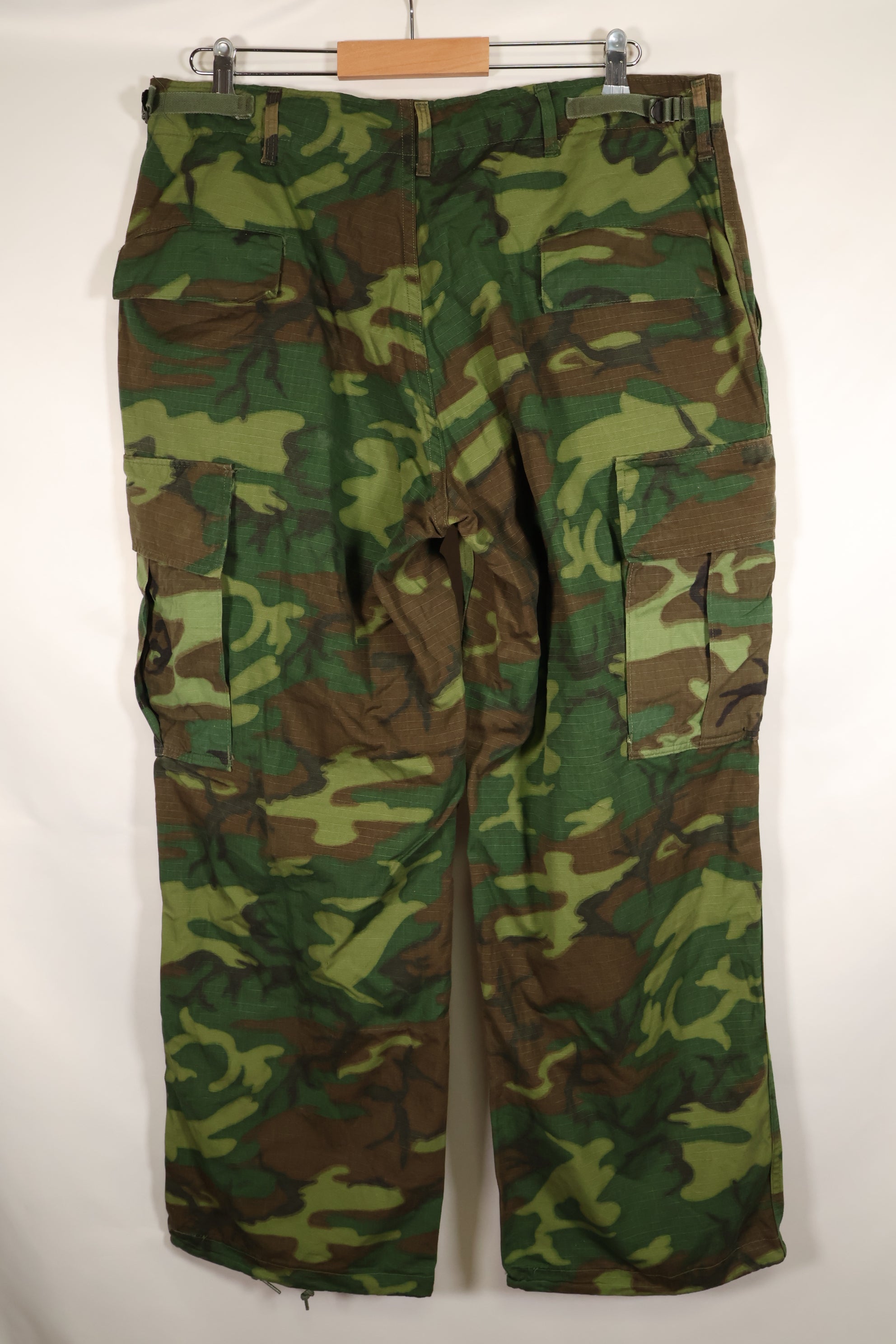 1969 Contract L-S Ripstop Fabric ERDL Camo Green Leaf Jungle Fatigue Pants (Used)