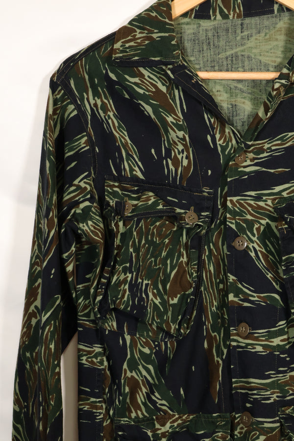 Estimated 1970s Silver Tiger Tiger Stripe Jacket Thai Tiger Used