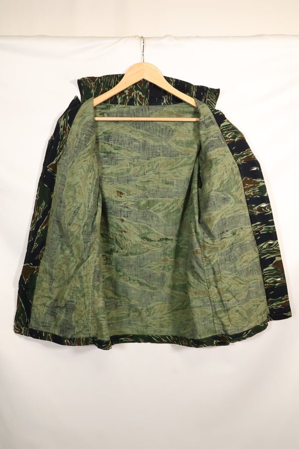 Estimated 1970s Silver Tiger Tiger Stripe Jacket Thai Tiger Used