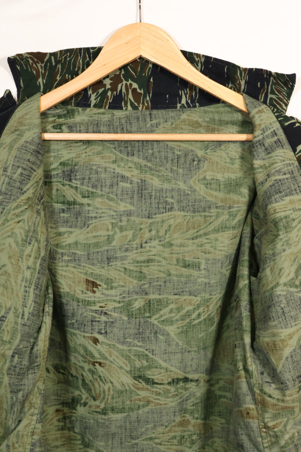 Estimated 1970s Silver Tiger Tiger Stripe Jacket Thai Tiger Used