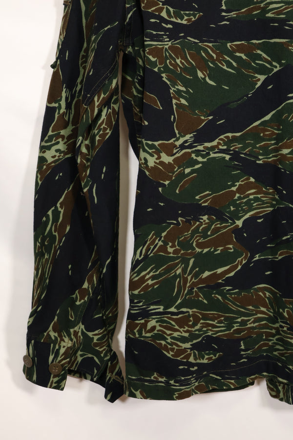 Estimated 1970s Silver Tiger Tiger Stripe Jacket Thai Tiger Used