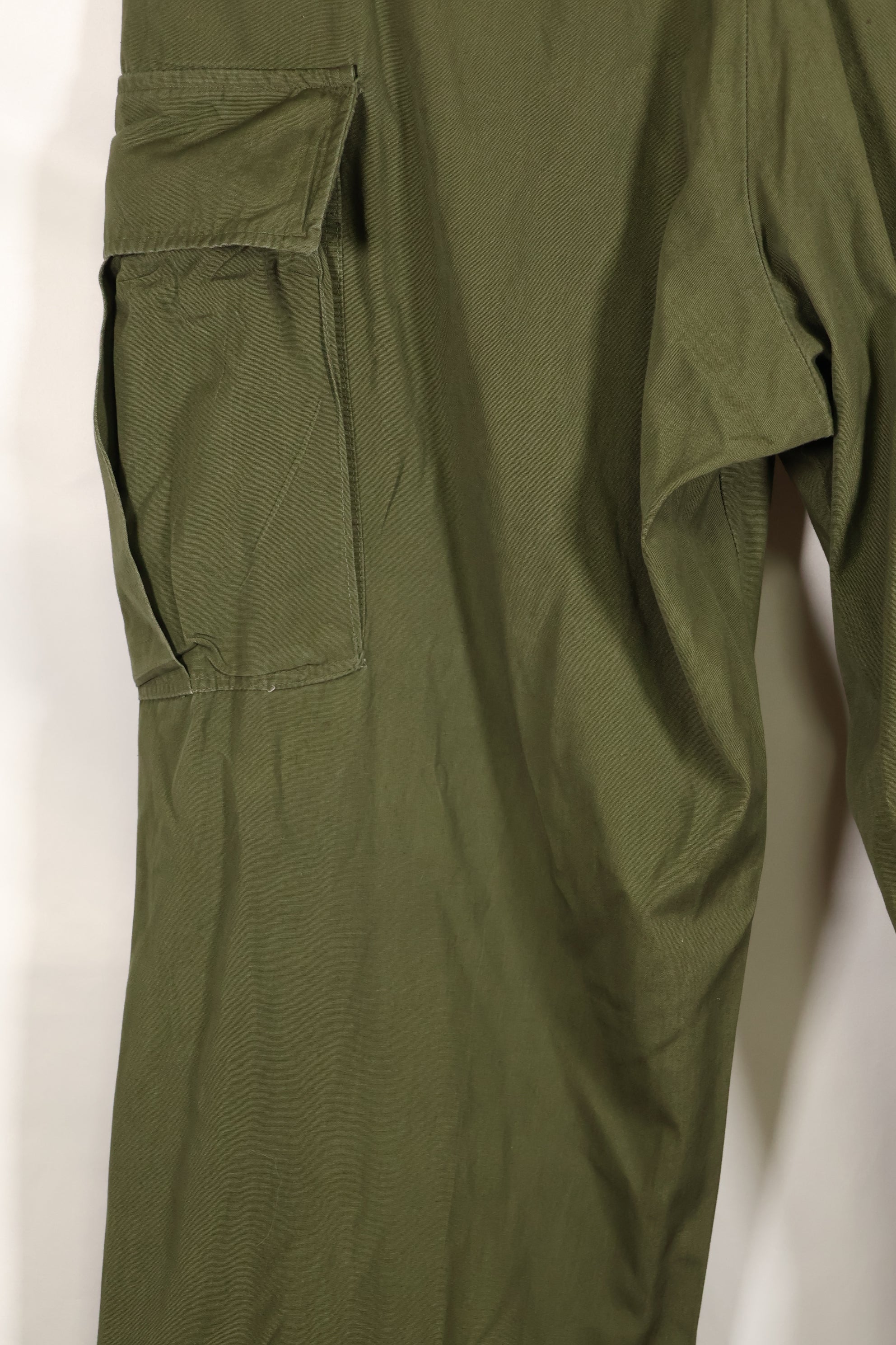 Circa 1967 L-R Non Rip 3rd Model Jungle Fatigue Pants, good condition, used.