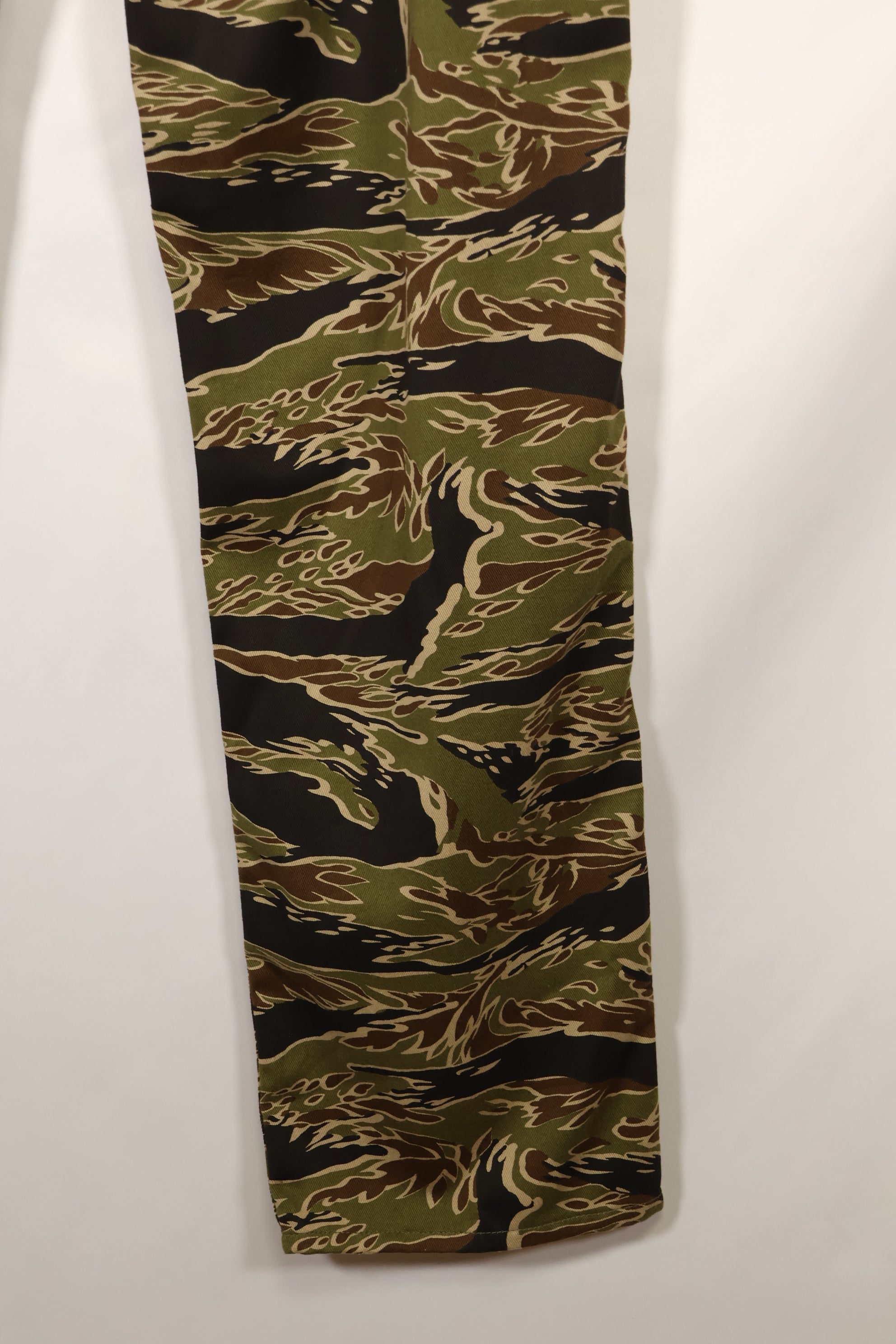 2024 US-L MILITARIA 1911 Early Gold Tiger US Cut Pants Sample Used