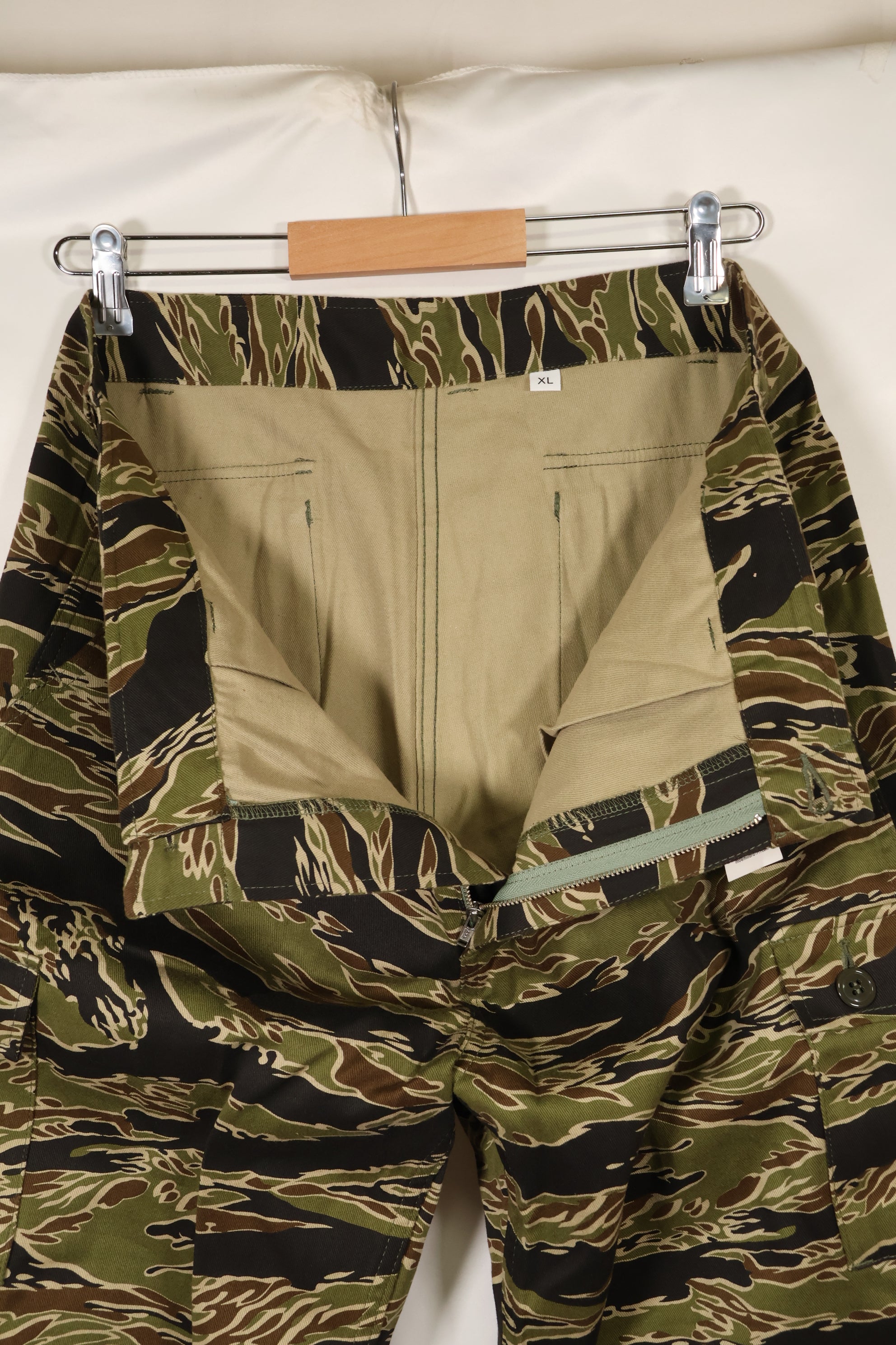 2024 US-XL MILITARIA 1911 Early Gold Tiger US Cut Pants Sample Used