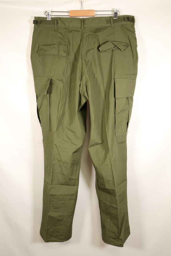 1967 Contract, Deadstock, L-R, 3rd Model Jungle Fatigue Pants, Good Condition, NOS