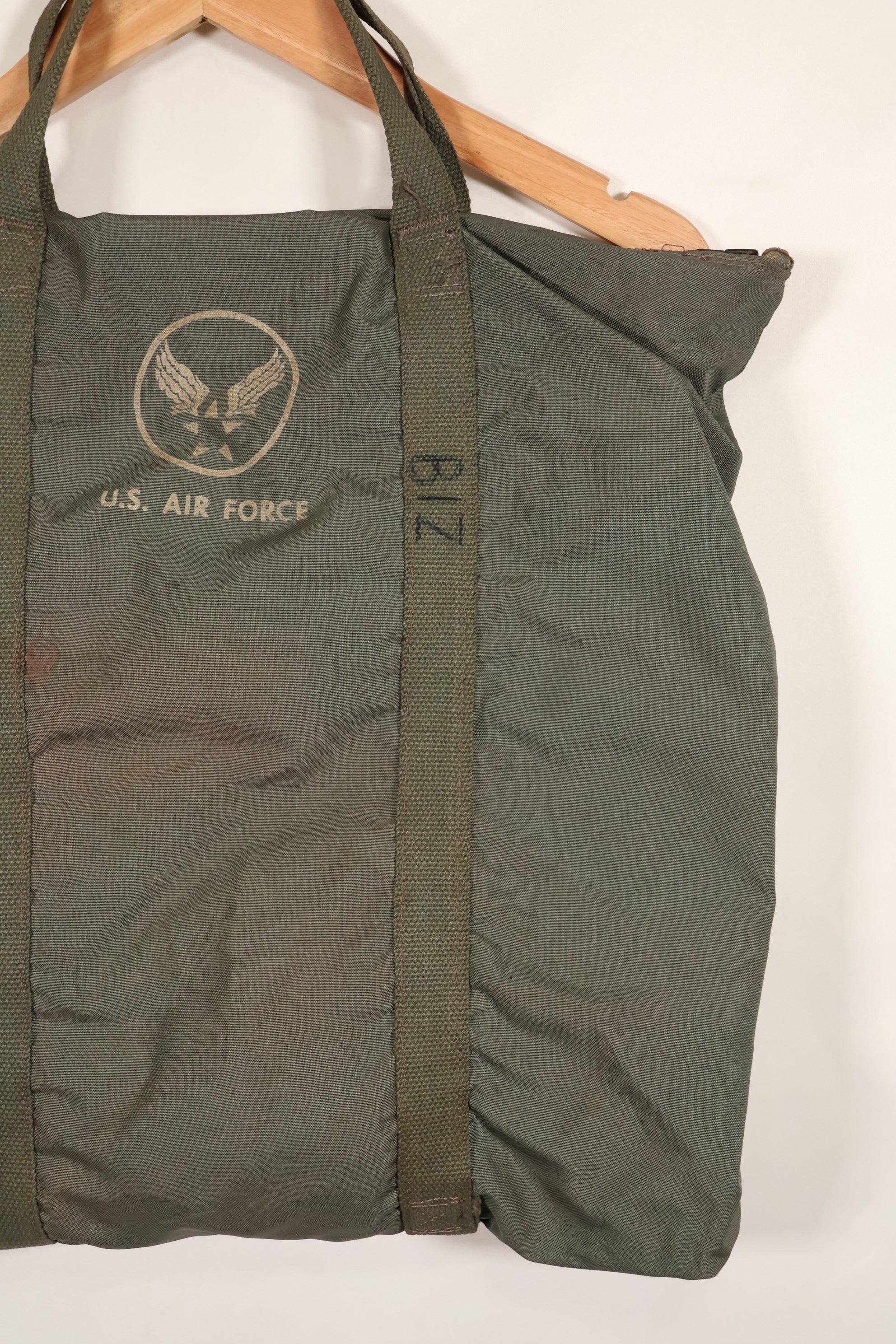 1950's U.S. Air Force early model helmet bag, zipper in operation, beautiful, used.